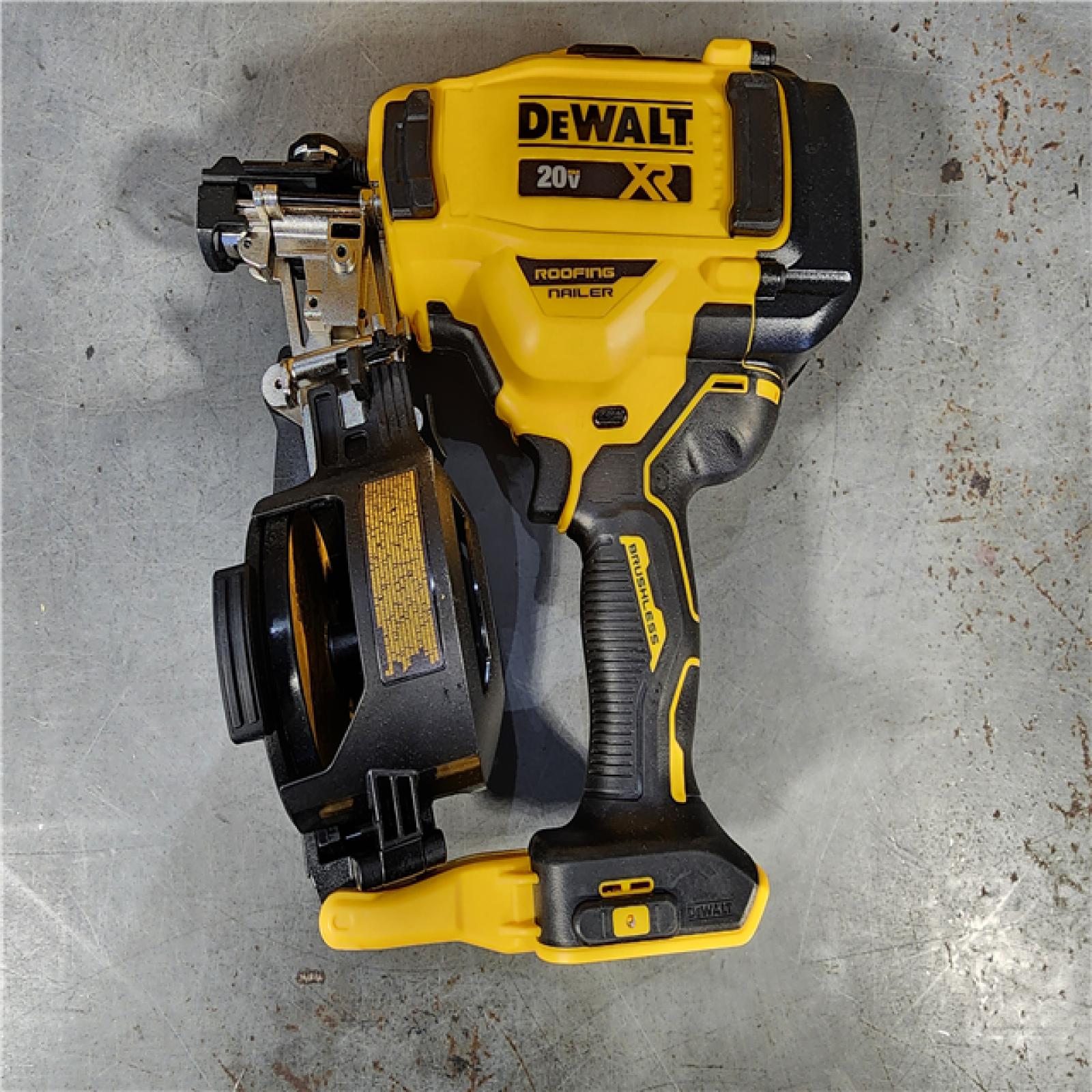 HOUSTON LOCATION - AS-IS DeWalt DCN45RNB 20V Max 15 Degree Cordless Coil Roofing Nailer (Tool Only)