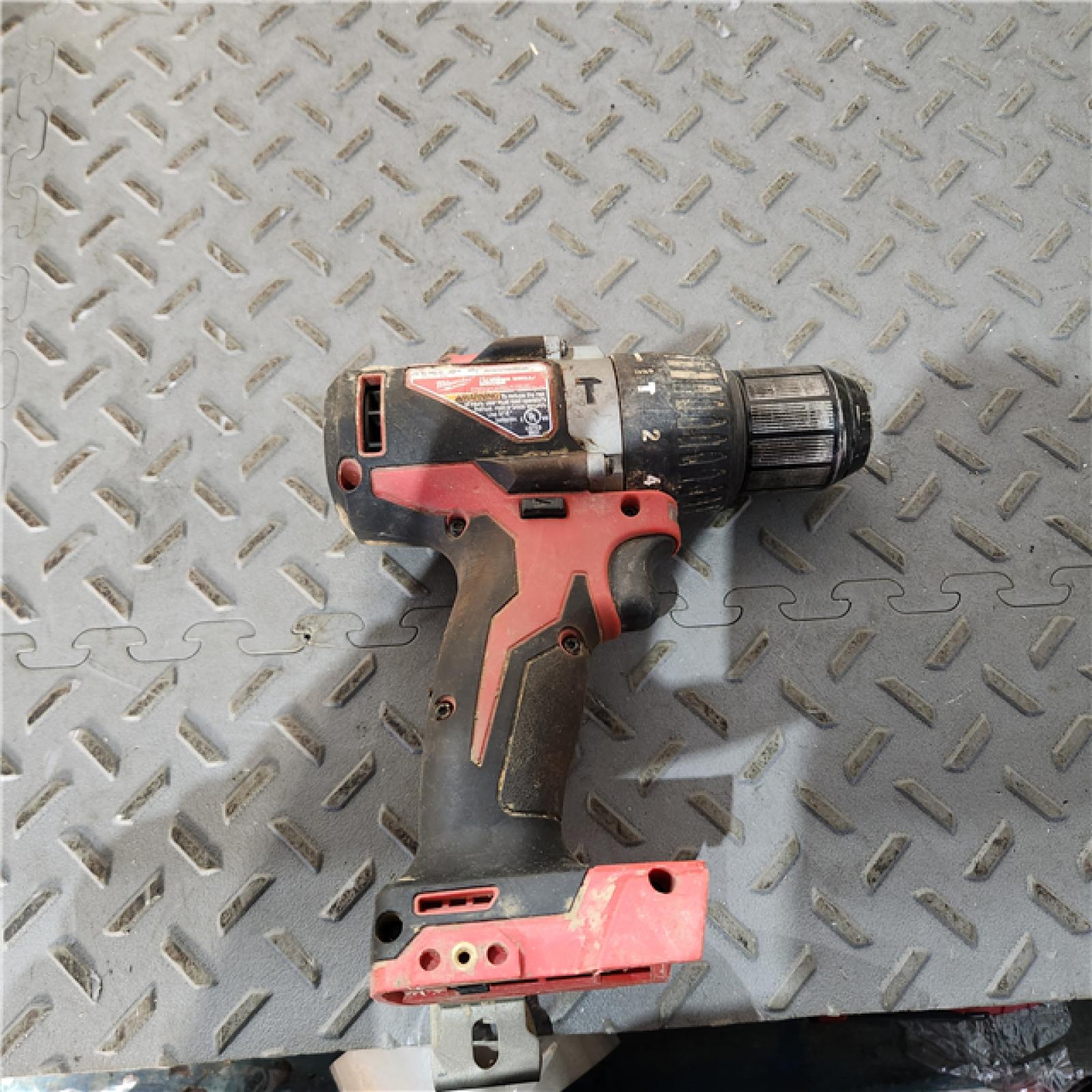 HOUSTON Location-AS-IS-Milwaukee 2992-22 18V M18 Lithium-Ion Brushless Cordless 2-Tool Combo Kit with 1/2 Hammer Drill/Driver and 7-1/4 Circular Saw 4.0 Ah APPEARS IN USED Condition