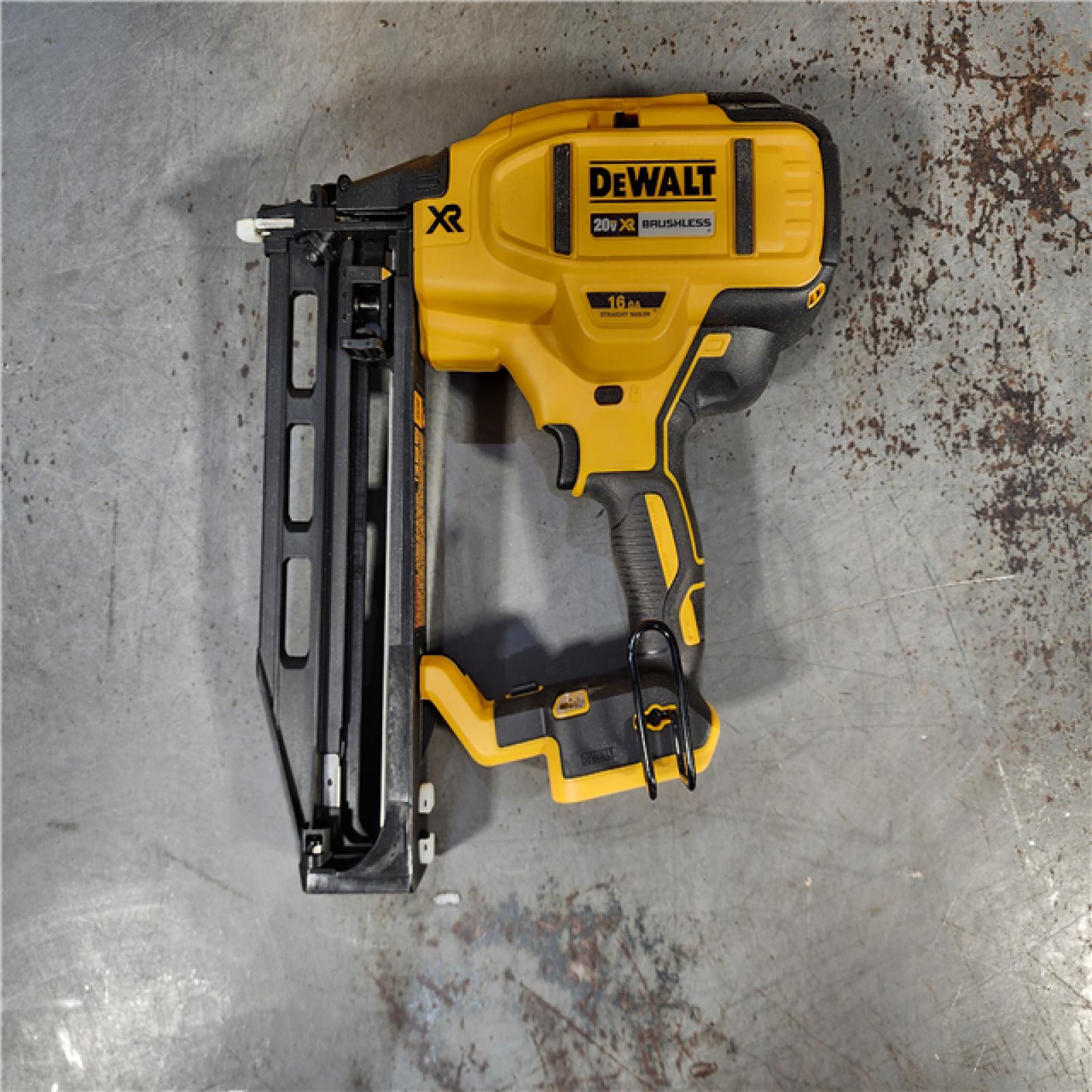 HOUSTON LOCATION - AS-IS DEWALT 20V MAX XR 16-Gauge Lithium-Ion Cordless Finish Nailer (Tool Only)