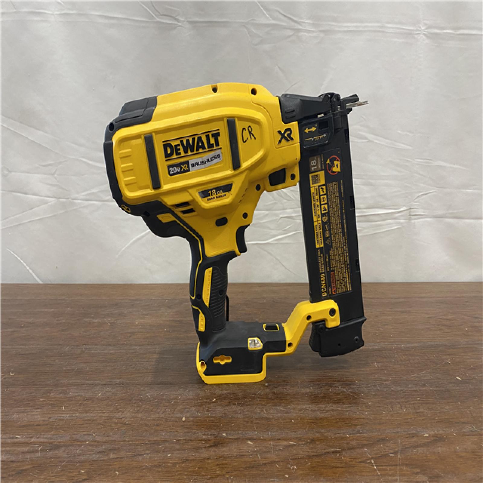 AS-IS DeWalt 20V MAX XR Lithium-Ion Electric Cordless 18-Gauge Brad Nailer (Tool Only)