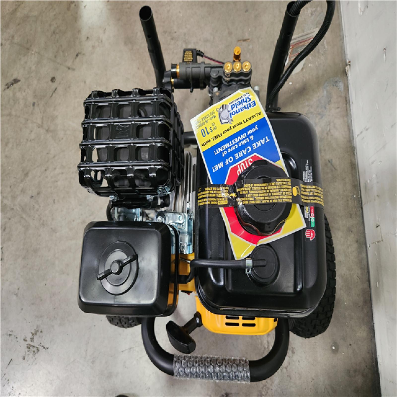 Phoenix Location NEW Dewalt GX200 3400-PSI 2.5-GPM Gas Pressure Washer