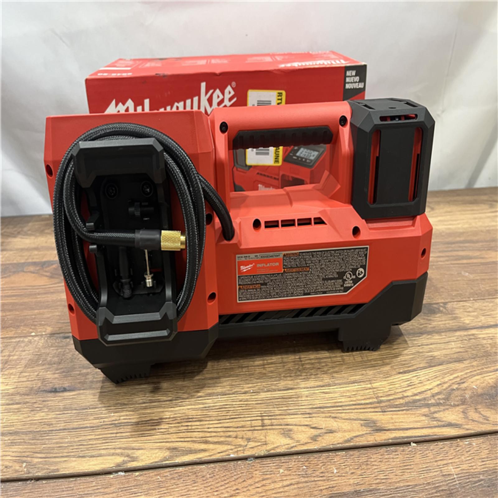 AS-IS Milwaukee M18 18 V 150 PSI Tire Inflator