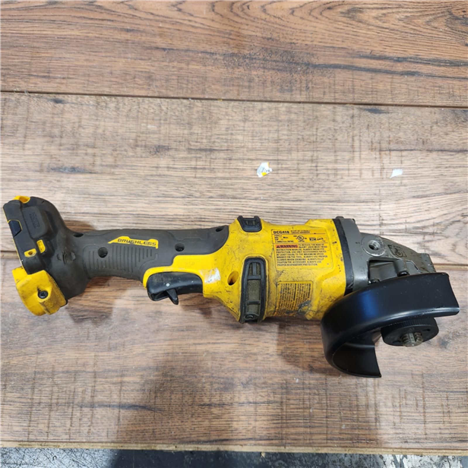 AS-IS DeWalt FLEXVOLT 60V MAX Cordless Grinder  4.5 - 6   9000 RPM  1 EA (115-DCG418B)