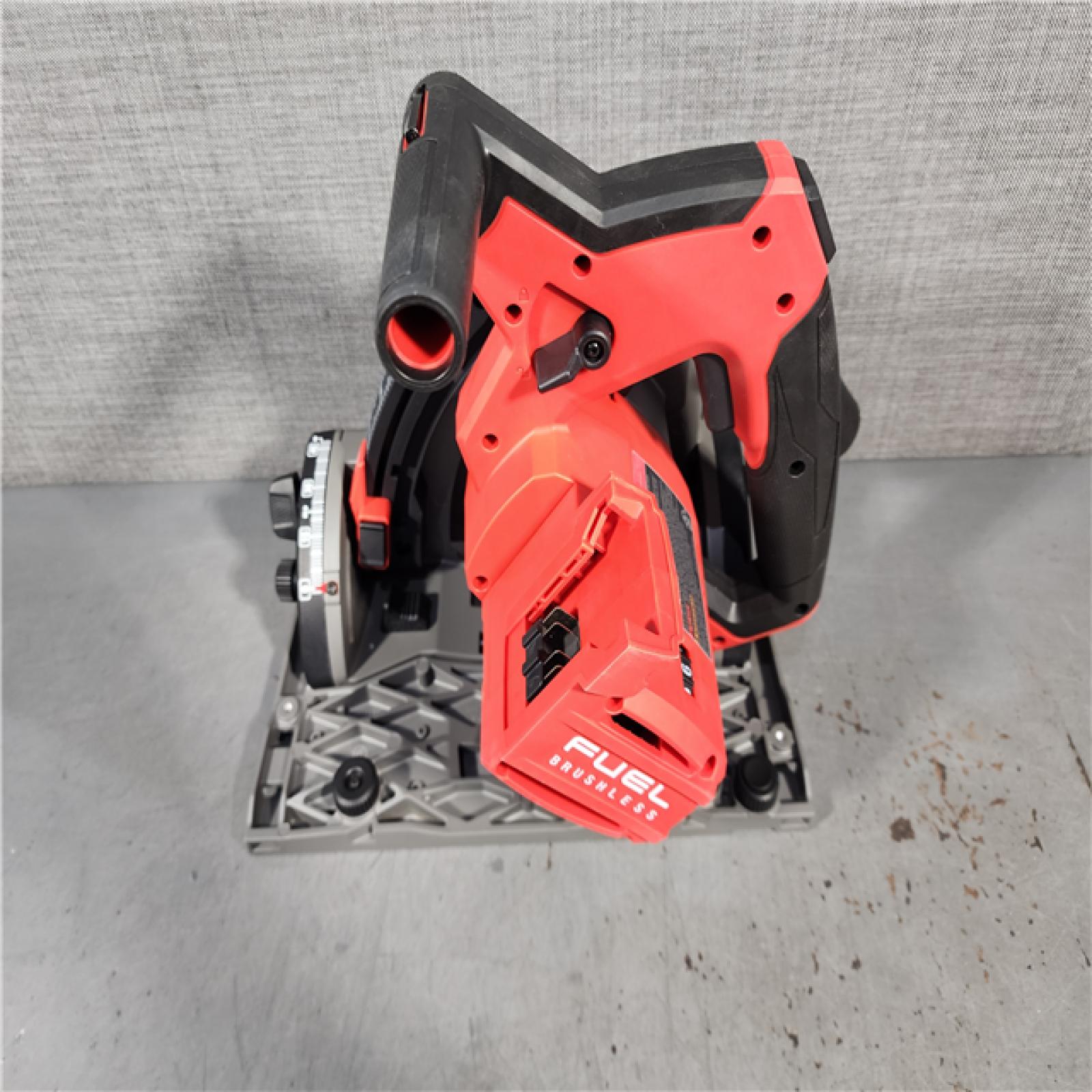 HOUSTON LOCATION - AS-IS (APPEARS LIKE NEW) Milwaukee M18 FUEL 18V Lithium-Ion Cordless Brushless 6-1/2 in. Plunge Cut Track Saw (Tool-Only)