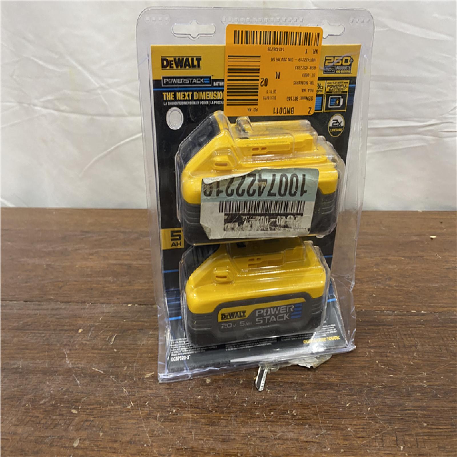 AS-ISDeWalt POWERSTACK 5AH BATTERY 2 - PACK