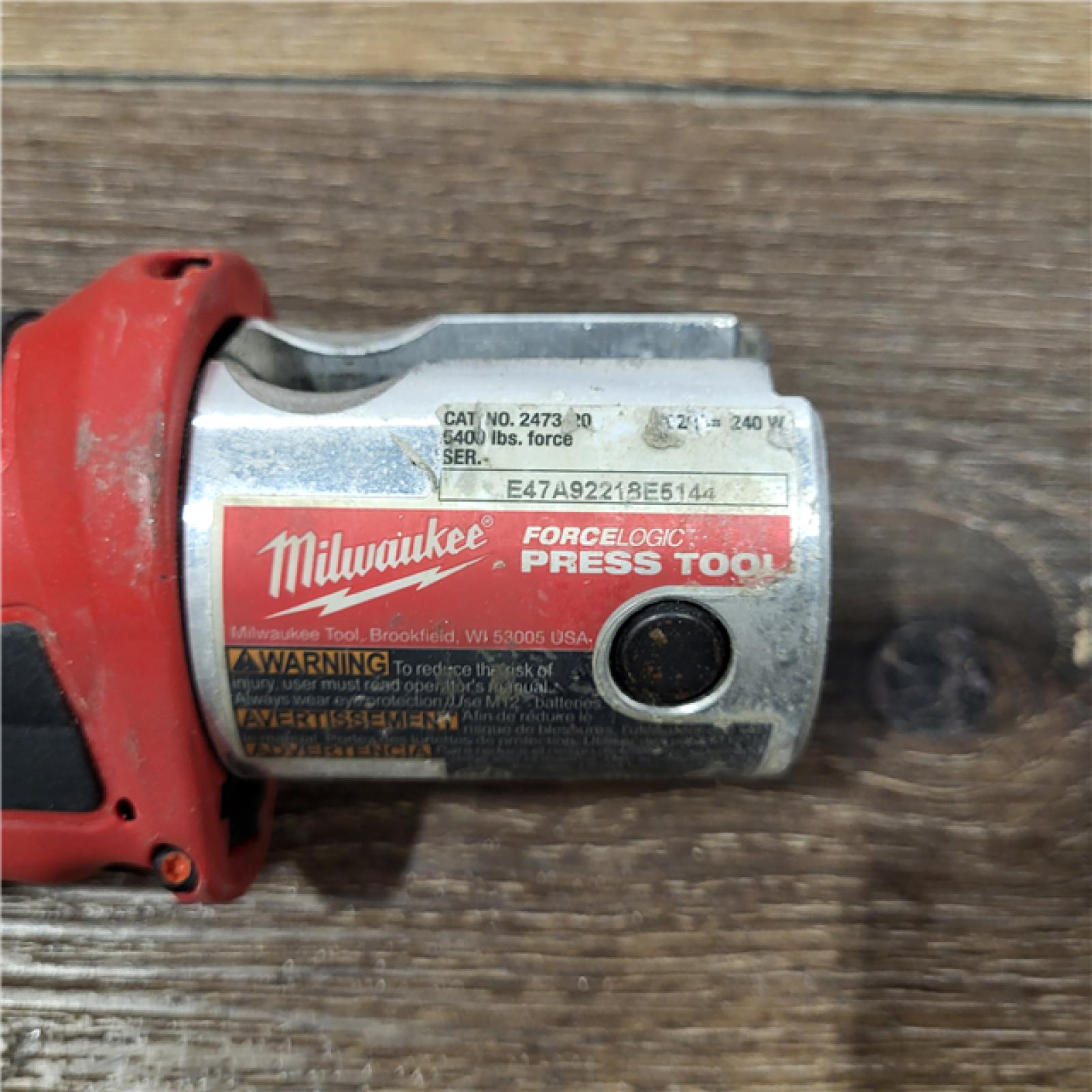 AS-IS Milwaukee M12 Force Logic Press Tool 1/2 in. to 1 in. Kit