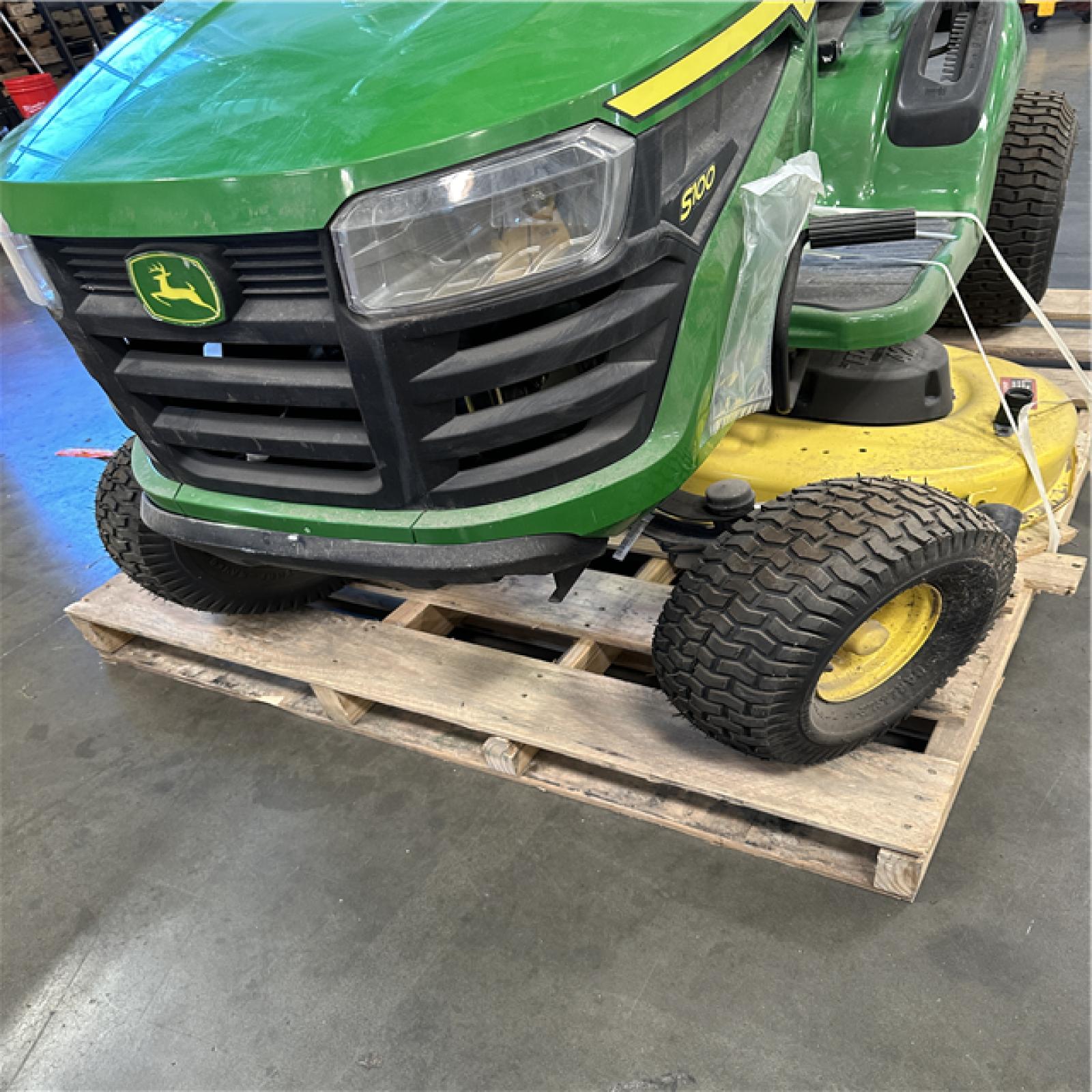 California AS-IS John Deere S100 Lawn Tractor