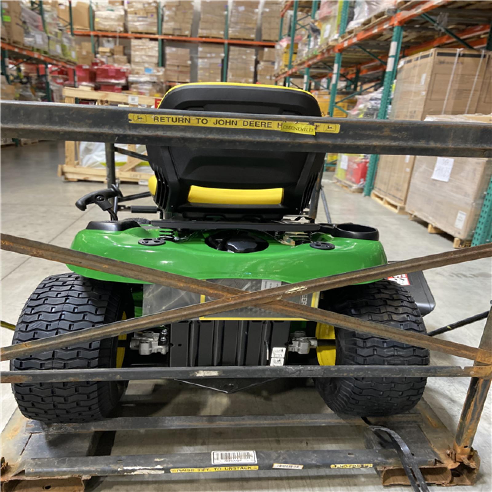 DALLAS LOCATION - JOHN DEERE S120 RIDING LAWN MOWER