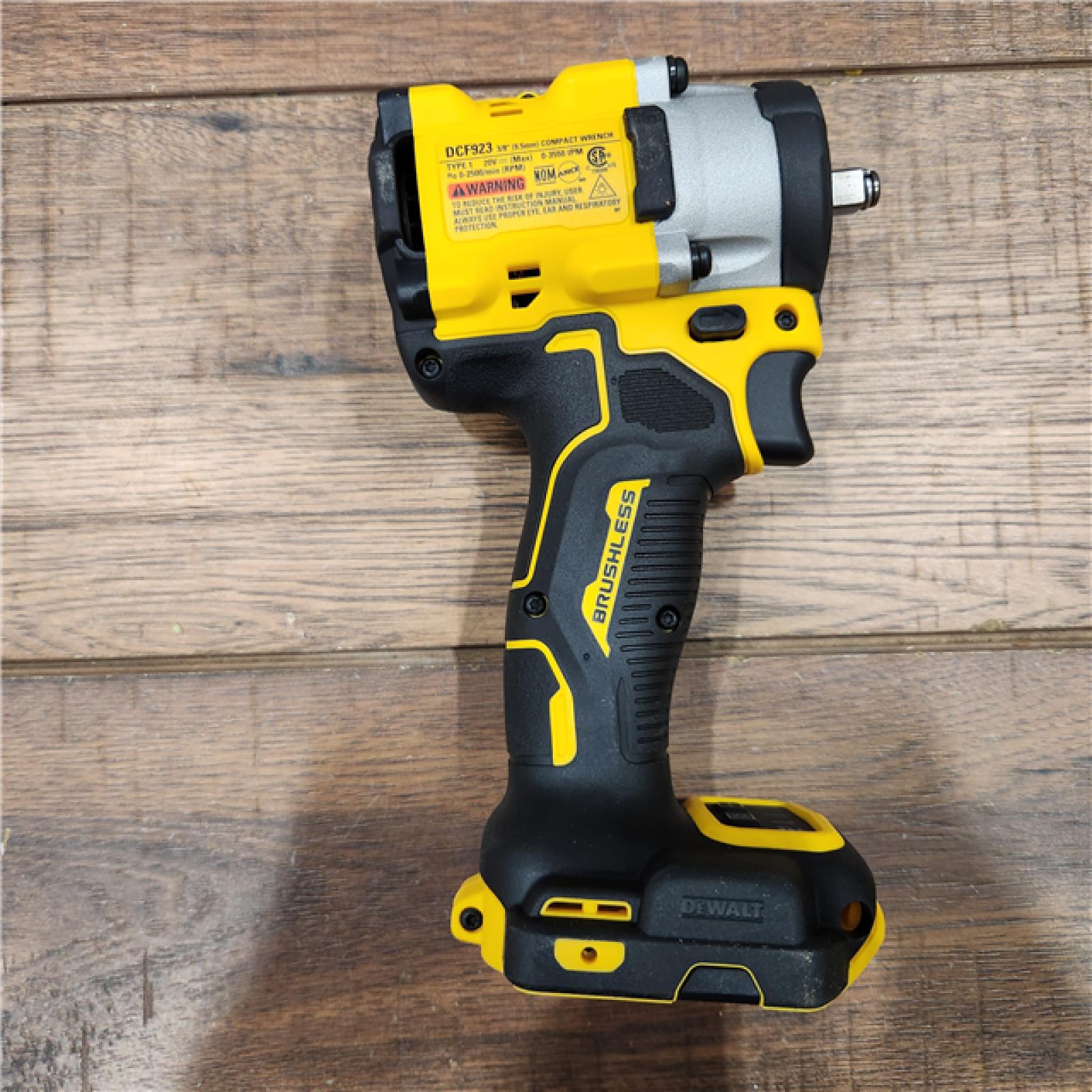 AS-IS DeWalt 20V MAX ATOMIC 3/8 in. Cordless Brushless Compact Impact Wrench Tool Only