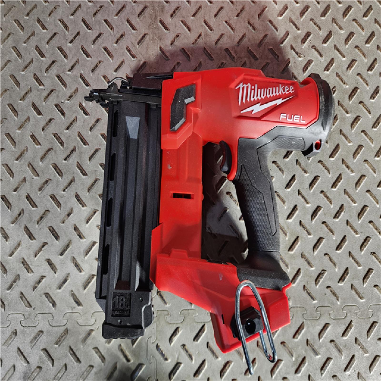 HOUSTON LOCATION - AS-IS Milwaukee M18 Fuel 18V Brushless 18-Gauge Brad Nailer 2746-20 (Bare Tool)