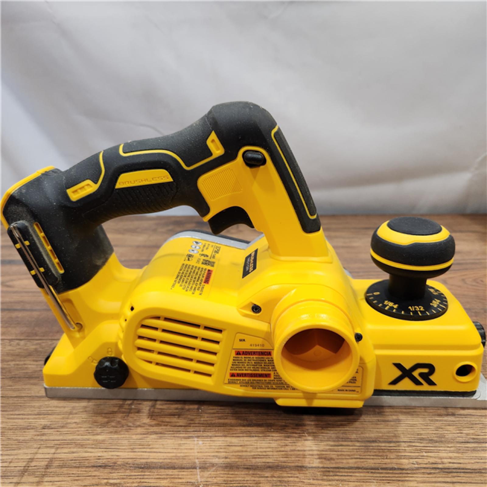 AS-IS DEWALT 20-Volt MAX XR Lithium-Ion Cordless Brushless 3-1/4 in. Planer (Tool-Only)