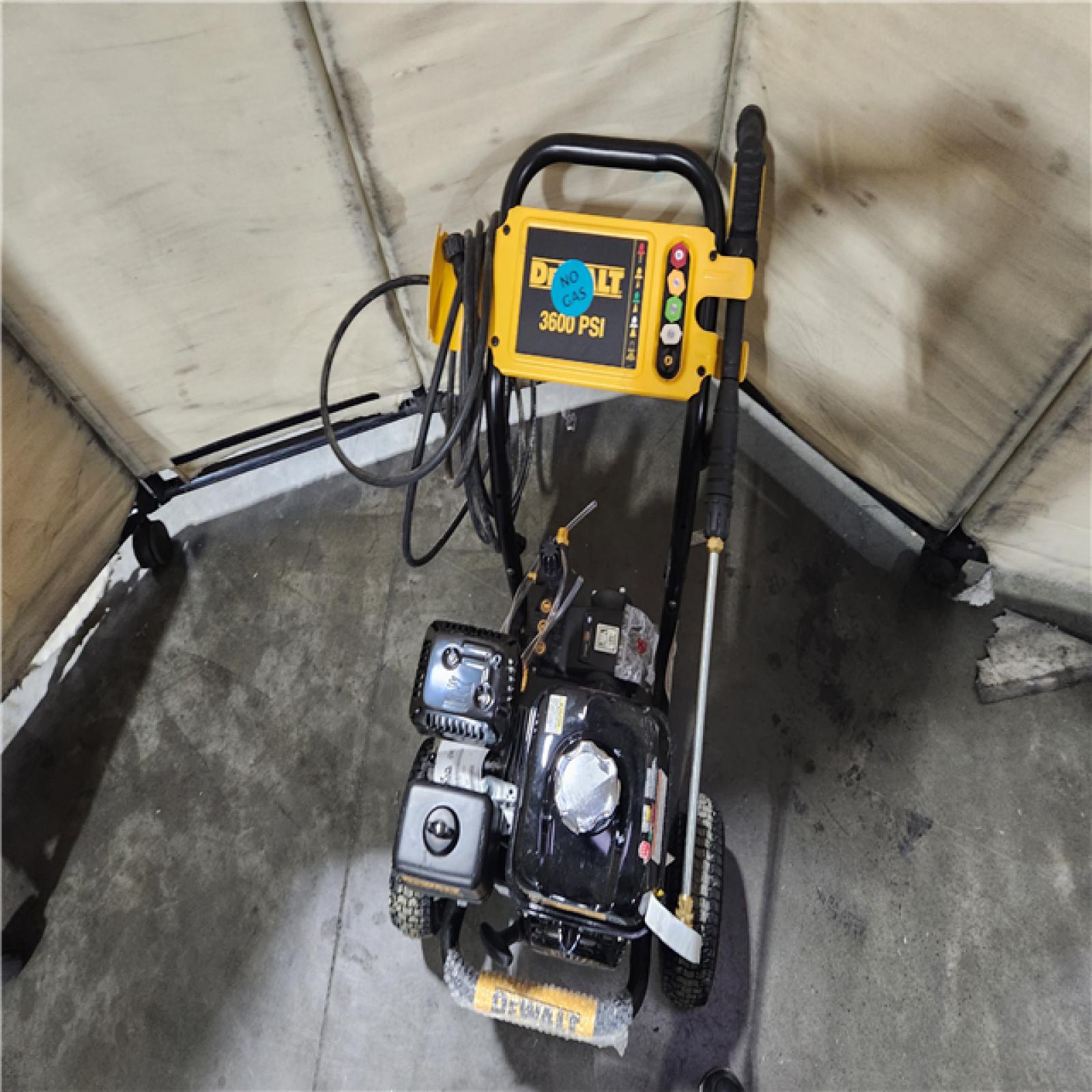 California AS-IS DEWALT 3600 PSI 2.5 GPM Cold Water Gas Professional Pressure Washer with HONDA GX200 Engine