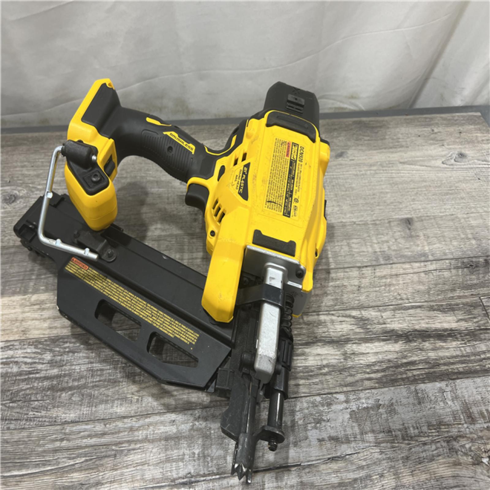 AS-IS DEWALT 20-Volt 21Â° Cordless Framing Nailer (Tool-Only)