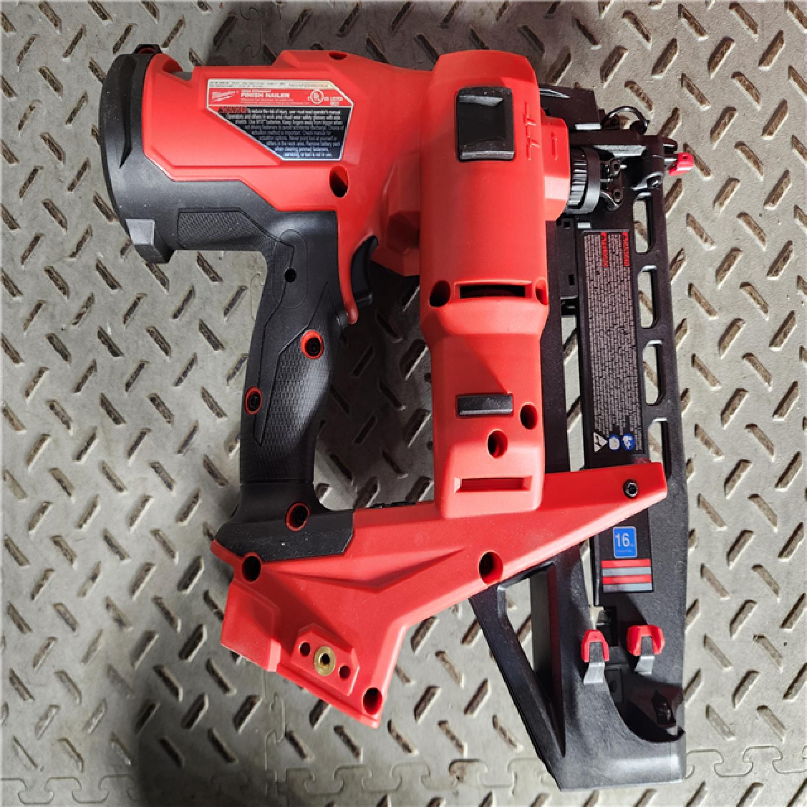 HOUSTON LOCATION - AS-IS Milwaukee Tool Cordless Finish Nail Gun 18 V 3020-20 (TOOL ONLY)