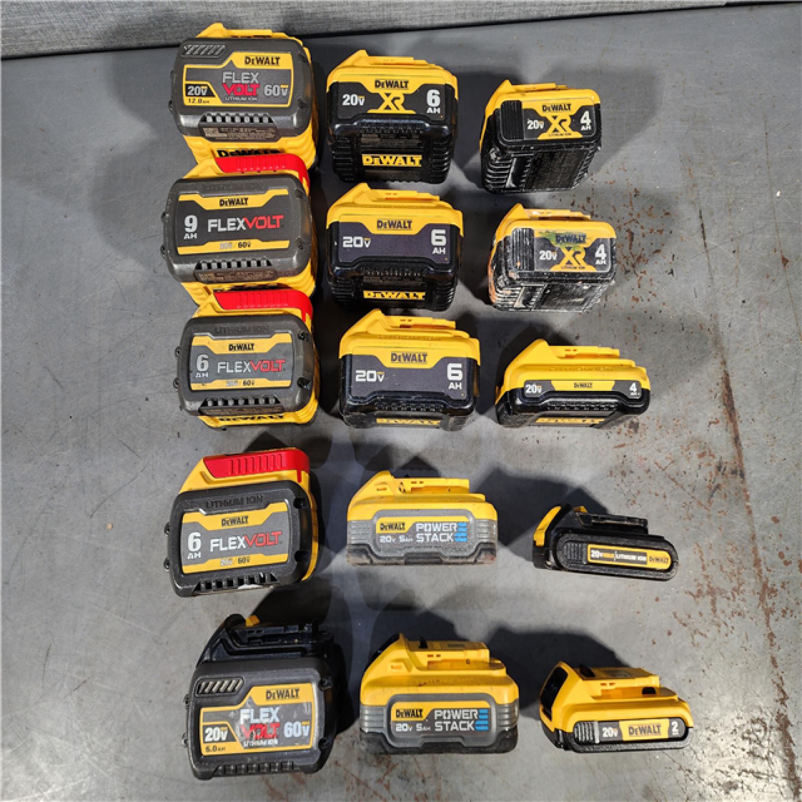 HOUSTON LOCATION - AS-IS DEWALT BATTERY PACK QTY - 15