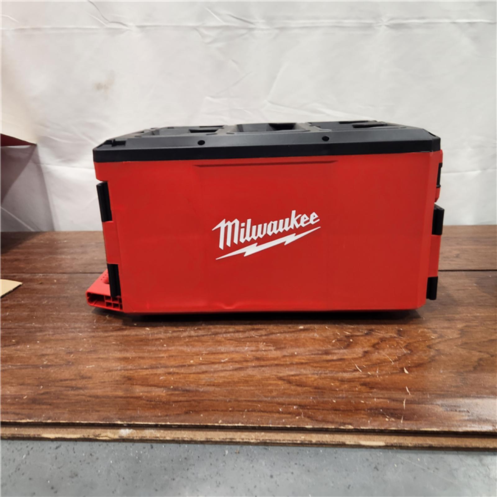 AS-IS Milwaukee M18 PACKOUT Light/Charger