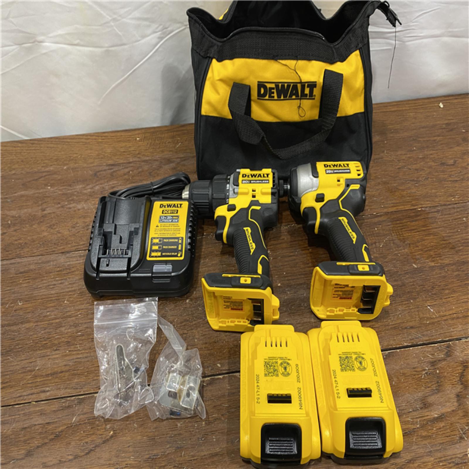 AS-ISDEWALT ATOMIC 20-Volt MAX Lithium-Ion Cordless Combo Kit (2-Tool) with (2) 2.0Ah Batteries, Charger and Bag