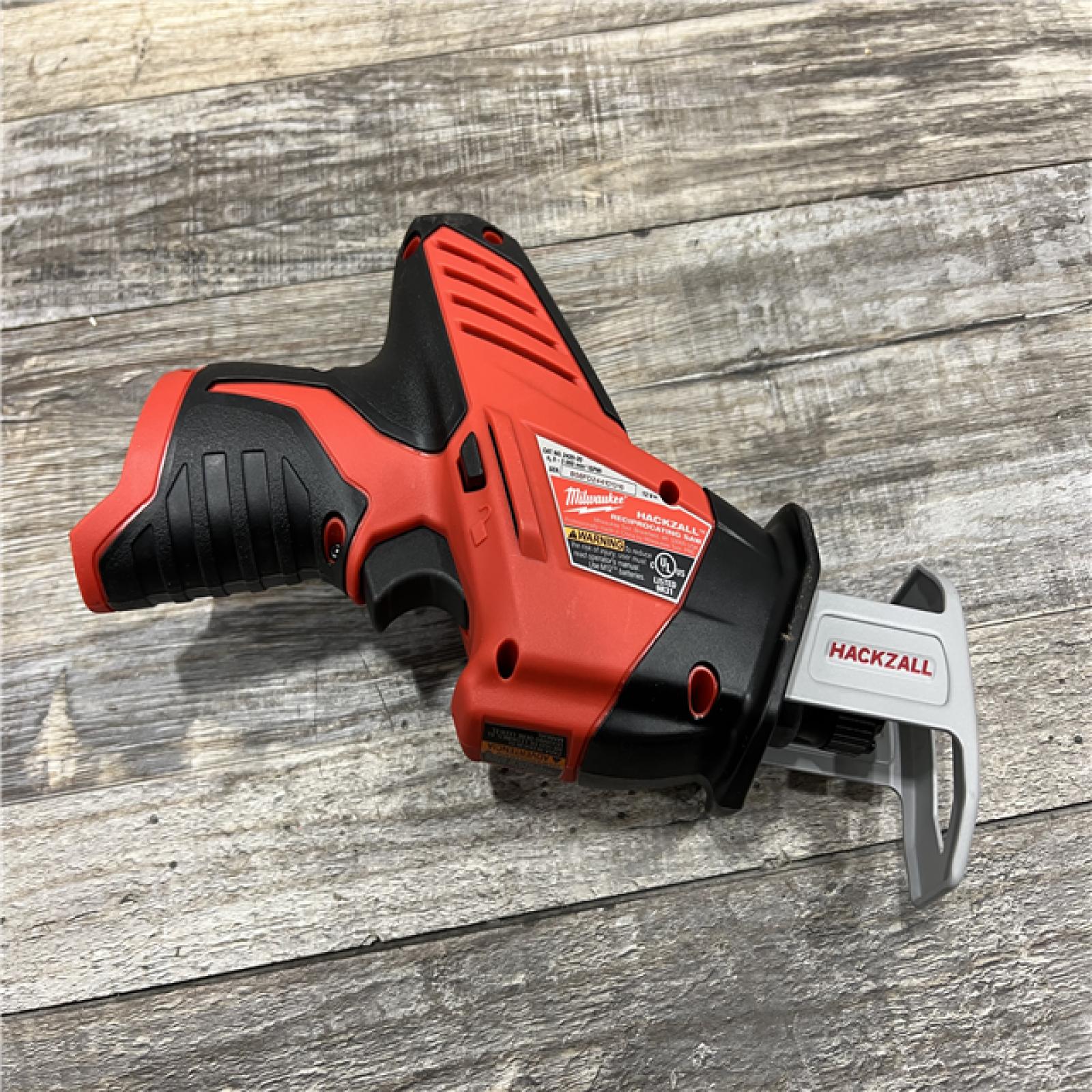 AS-IS Milwaukee 2420-21 - M12 Fuel Hackzall 1/2  12V 1.5Ah Cordless Straight Handle Reciprocating Saw Kit