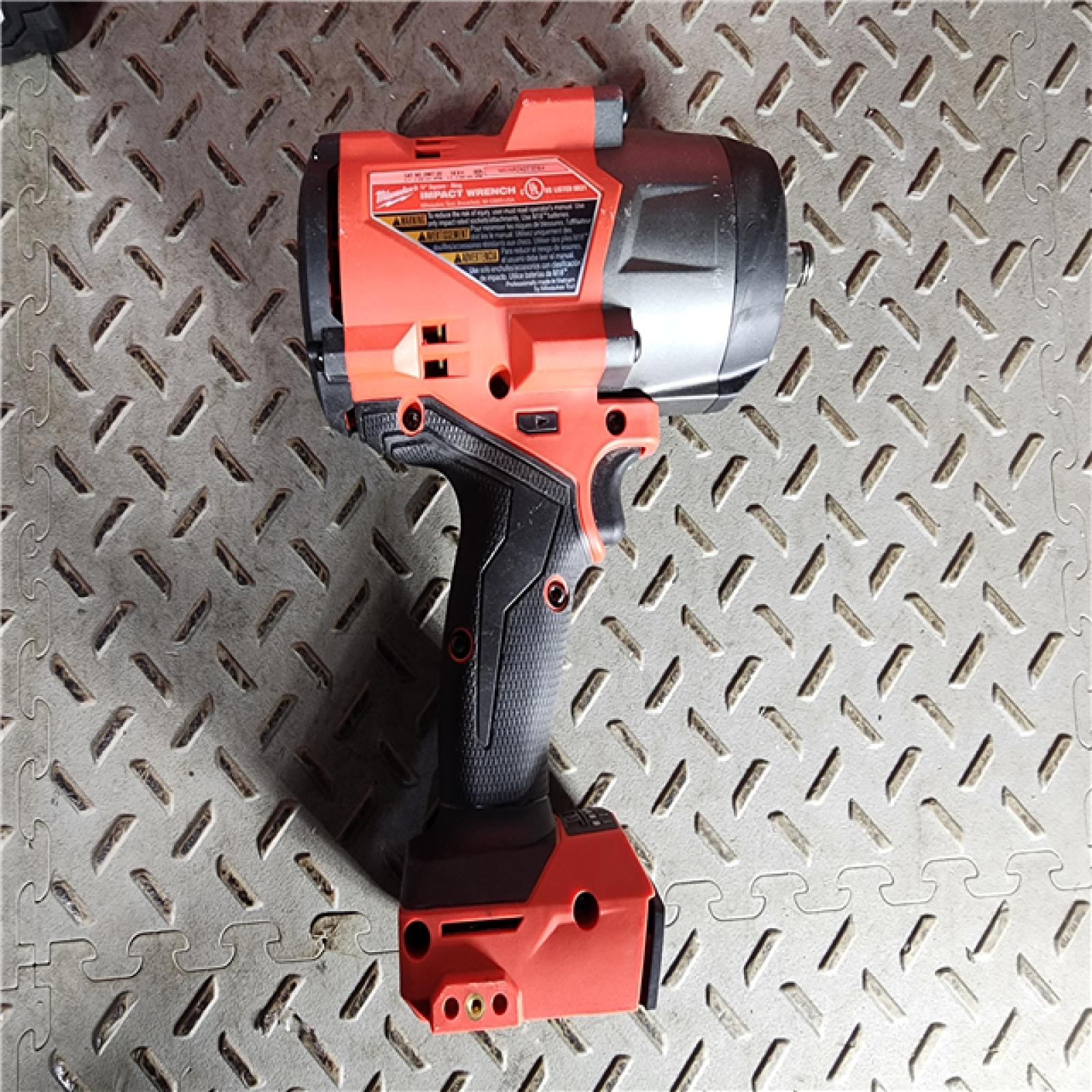 HOUSTON LOCATION - AS-IS Milwaukee M18 FUEL 1/2 High Torque Impact Wrench with Friction Ring Kit