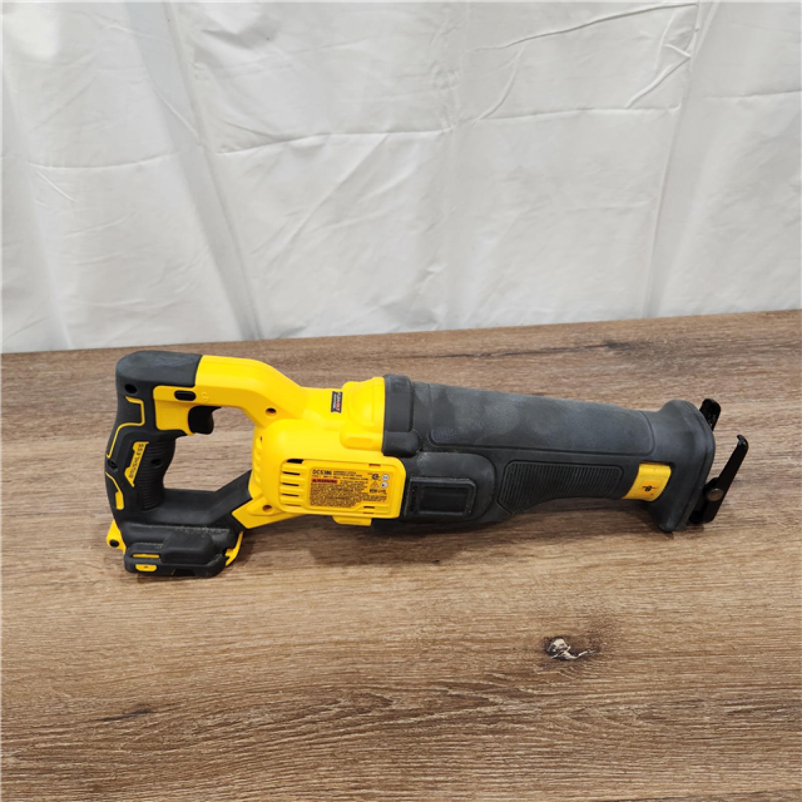 AS-IS DeWalt 20V MAX FLEXVOLT ADVANTAGE Cordless Brushless Reciprocating Saw Tool Only