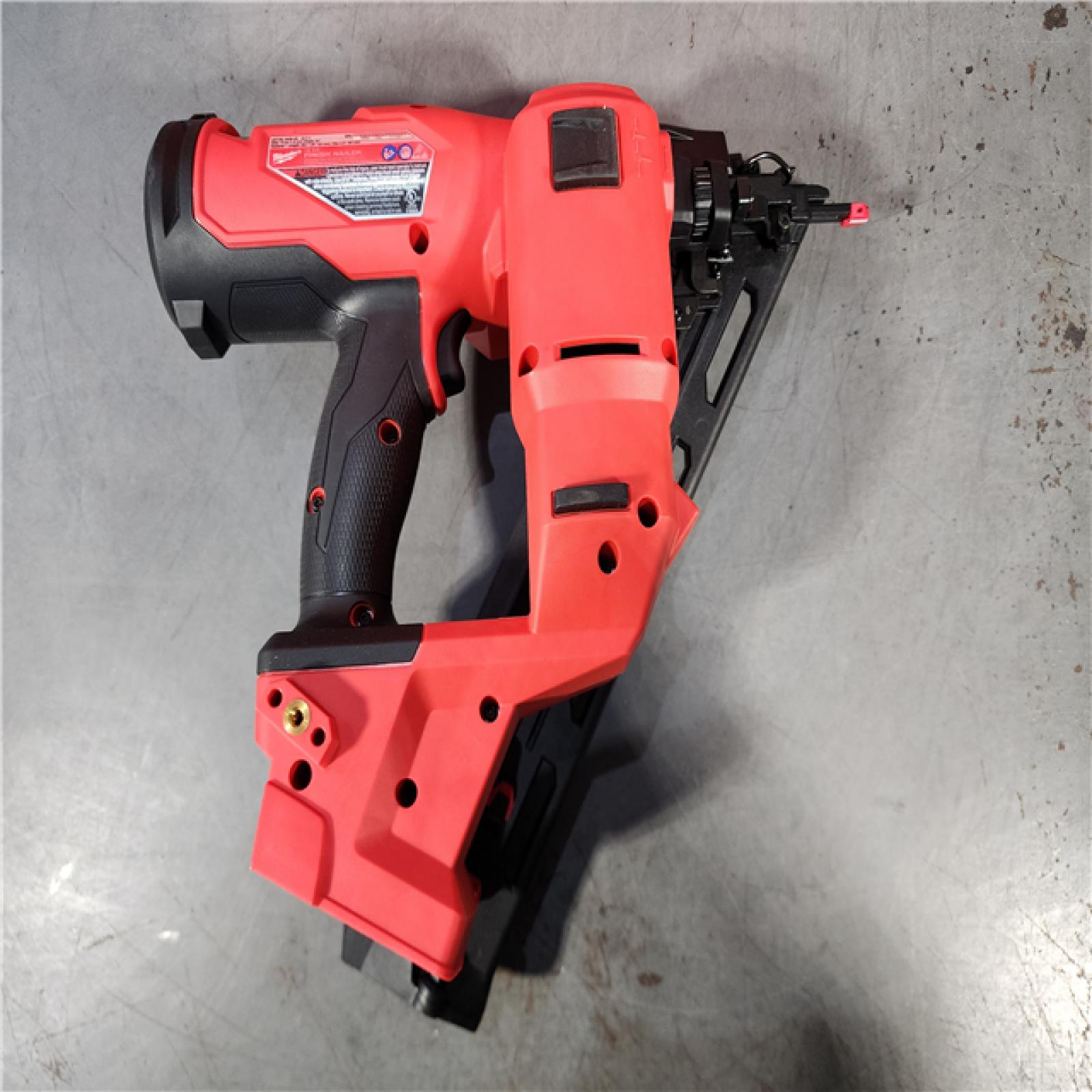 HOUSTON LOCATION - AS-IS Milwaukee 2839-20 M18 FUEL 15 Ga. 18 Volt Brushless Angled Finish Nailer (TOOL ONLY)