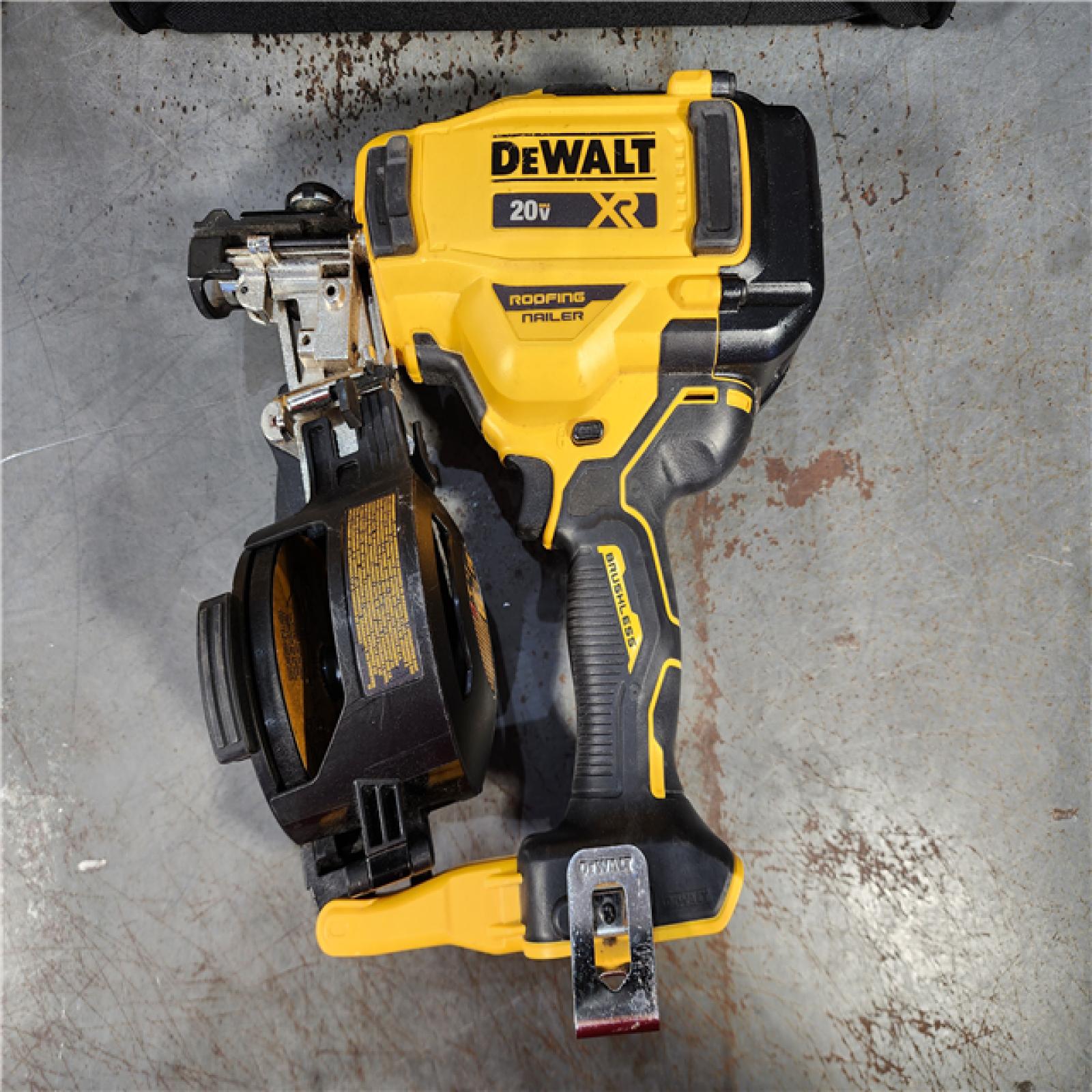 HOUSTON LOCATION - AS-IS DEWALT 2007898 Roofing Nailer Cordless