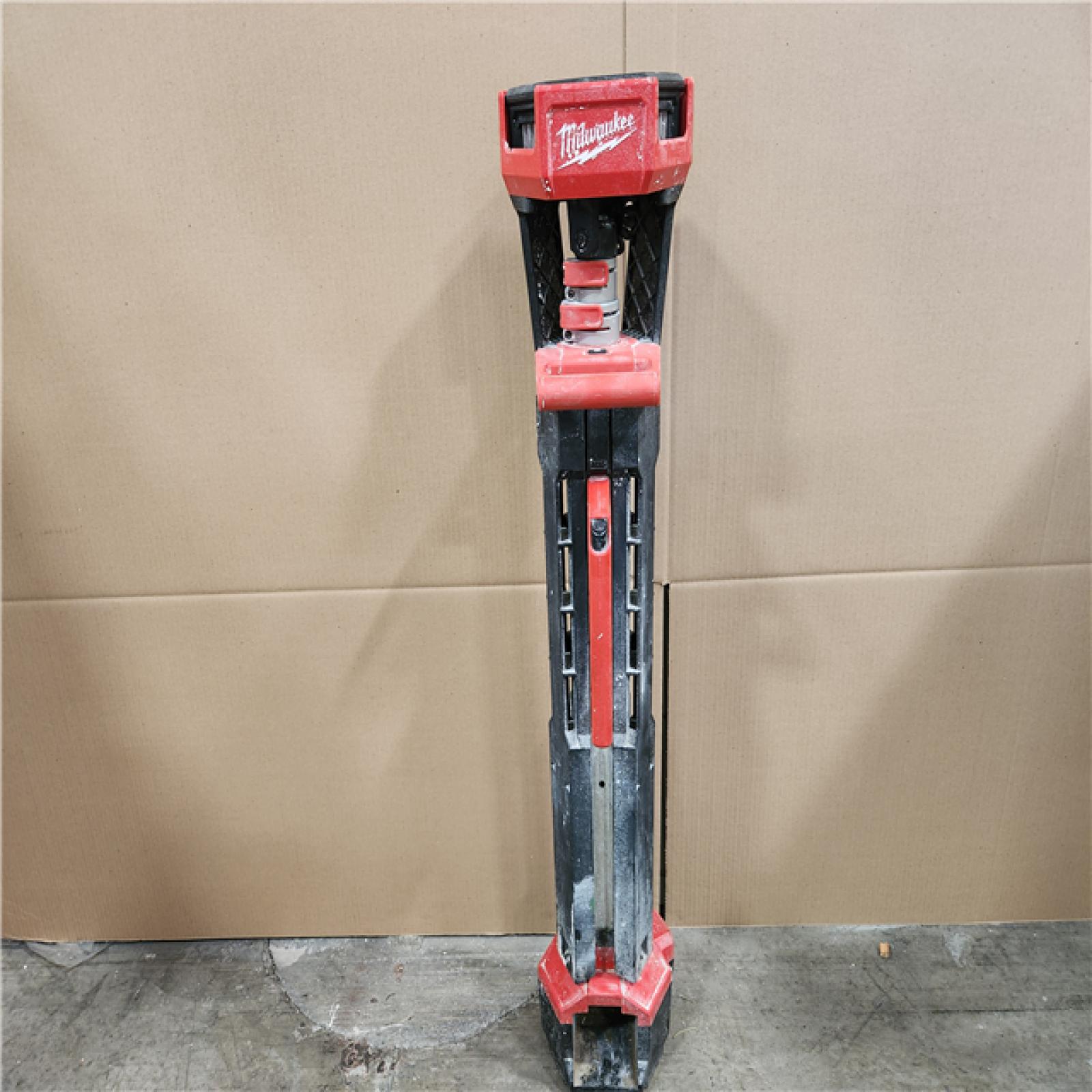 Phoenix Location Milwaukee M18 18-Volt Lithium-Ion Cordless Rocket Dual Power Tower Light (Tool-Only)