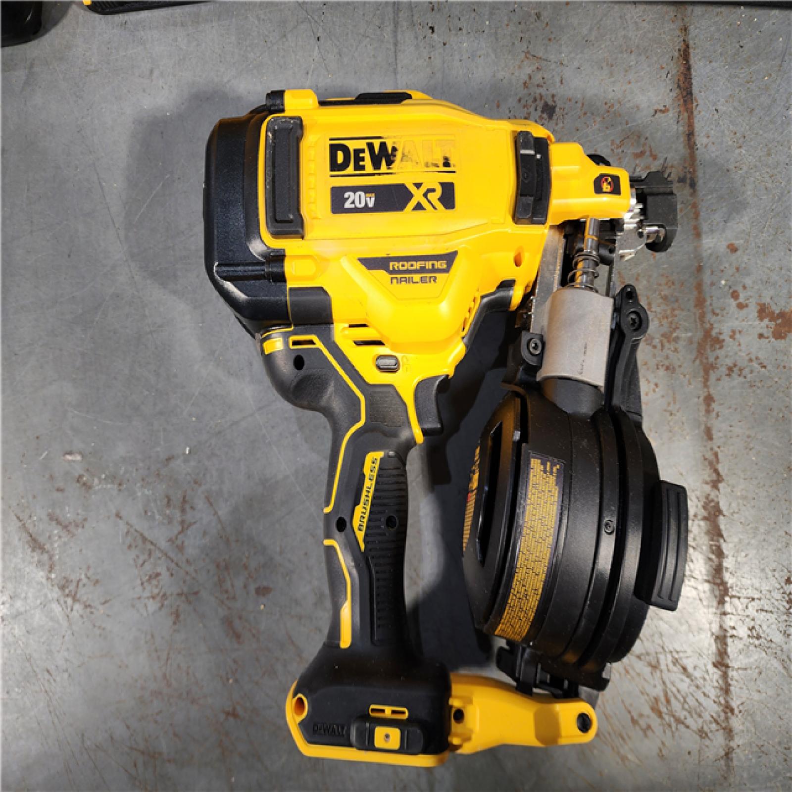 HOUSTON LOCATION - AS-IS DEWALT 2007898 Roofing Nailer Cordless