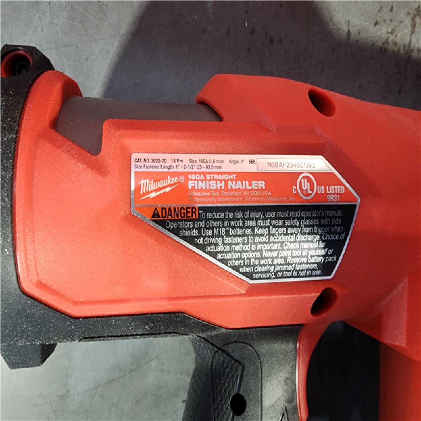 HOUSTON LOCATION - AS-IS (APPEARS LIKE NEW) Milwaukee Tool Cordless Finish Nail Gun 18 V 3020-20 (TOOL ONLY)