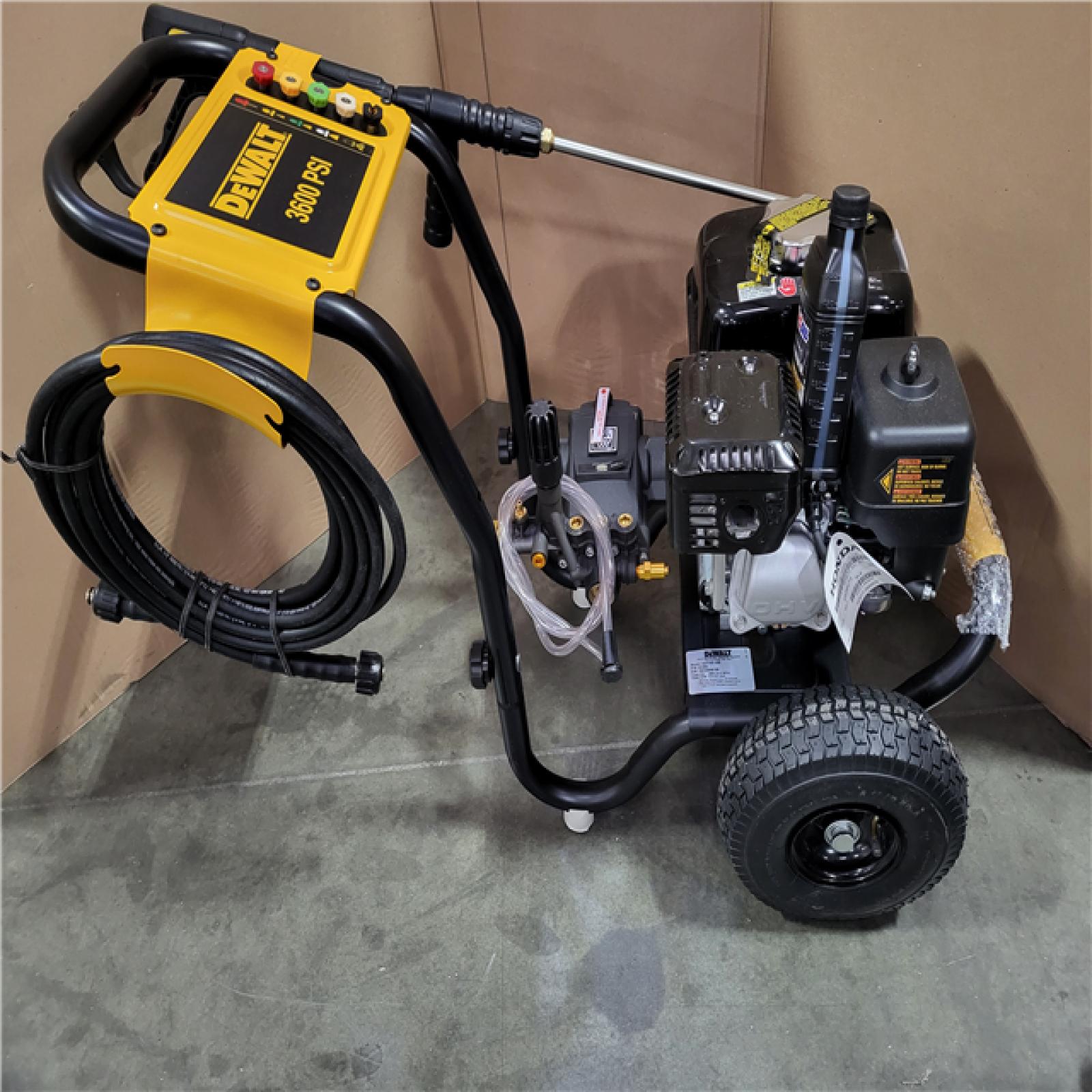 CALIFORNIA AS-IS DEWALT HIGH PERFORMANCE EASY START HONDA GX 200 3600 PSI GAS PRESSURE WASHER