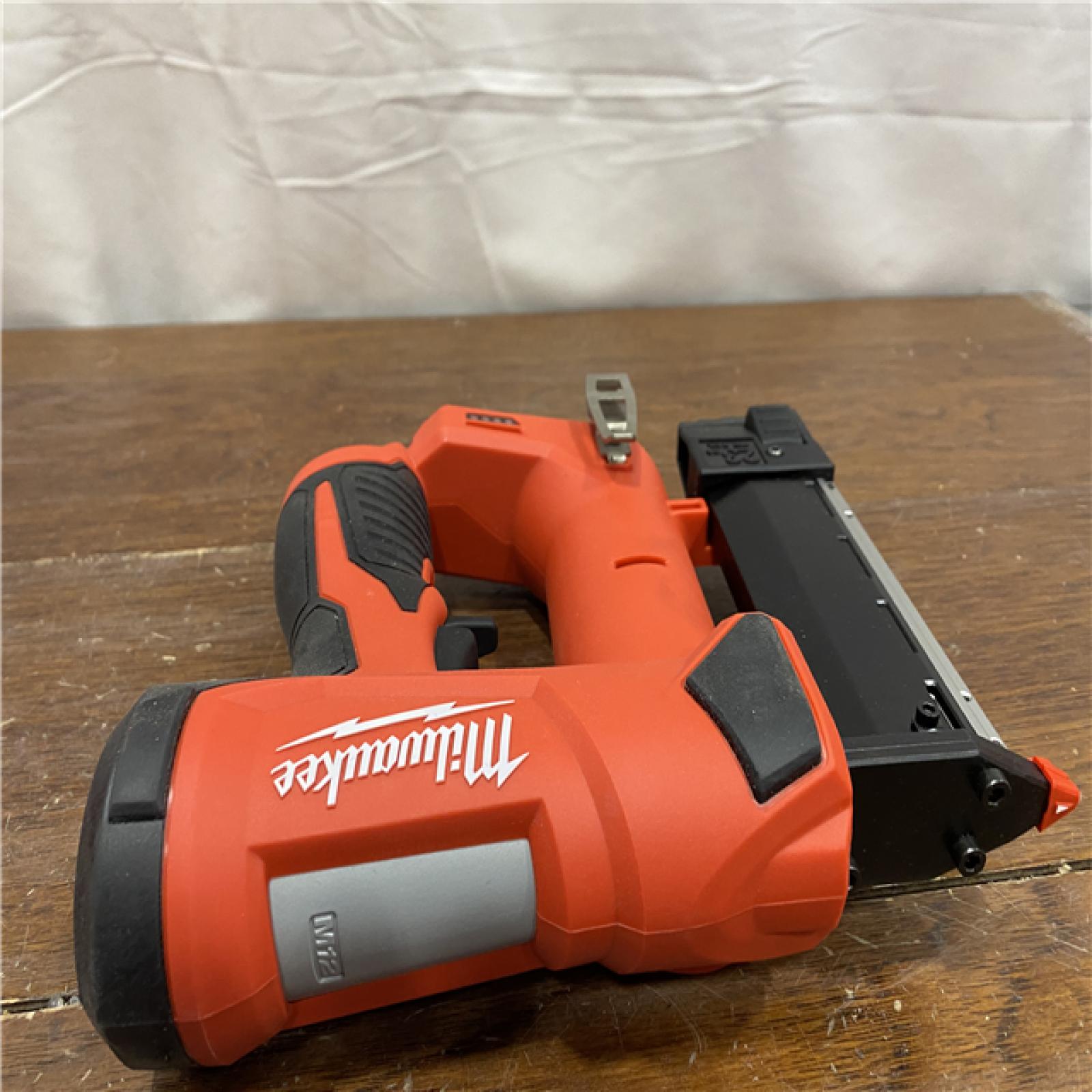 AS-ISMilwaukee 2540-20 12V 23 Gauge Cordless Pin Nailer (Tool Only)