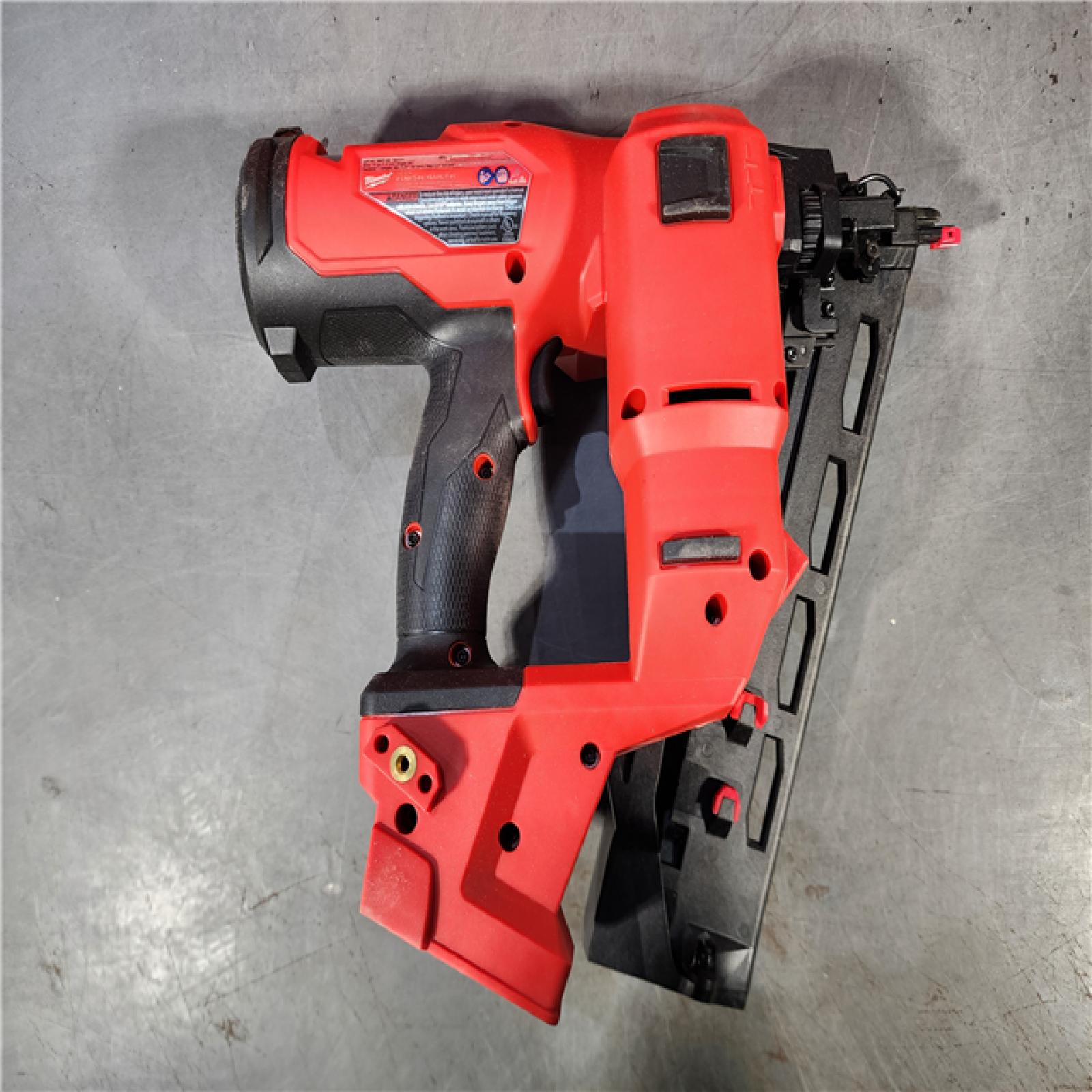 HOUSTON LOCATION - AS-IS Milwaukee 2841-20 18V Cordless Gen II 16 Gauge Angled Finish Nailer (Tool Only)