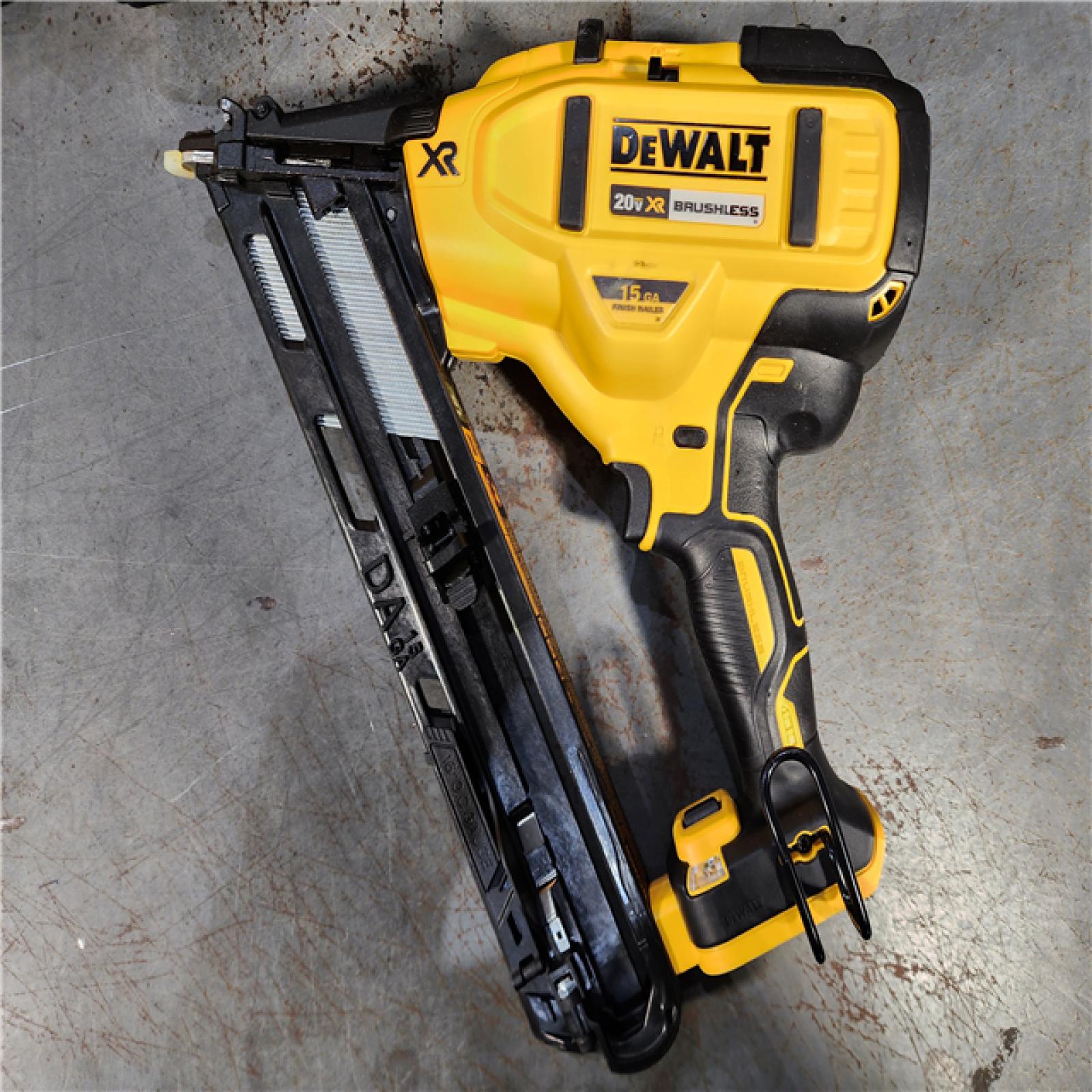 HOUSTON LOCATION - AS-IS DEWALT 20V MAX XR 15 Ga. Cordless 34 Deg Nailer 20 V