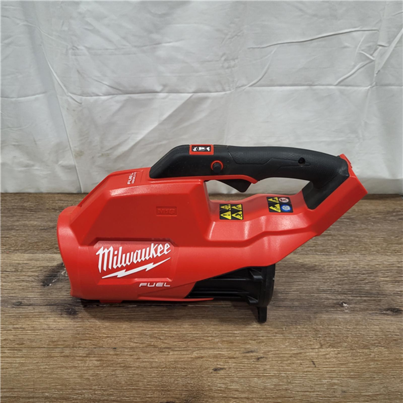 AS-IS M18 FUEL 120 MPH 450 CFM 18V Lithium-Ion Brushless Cordless Handheld Blower Kit with 8.0 Ah Battery, Rapid Charger