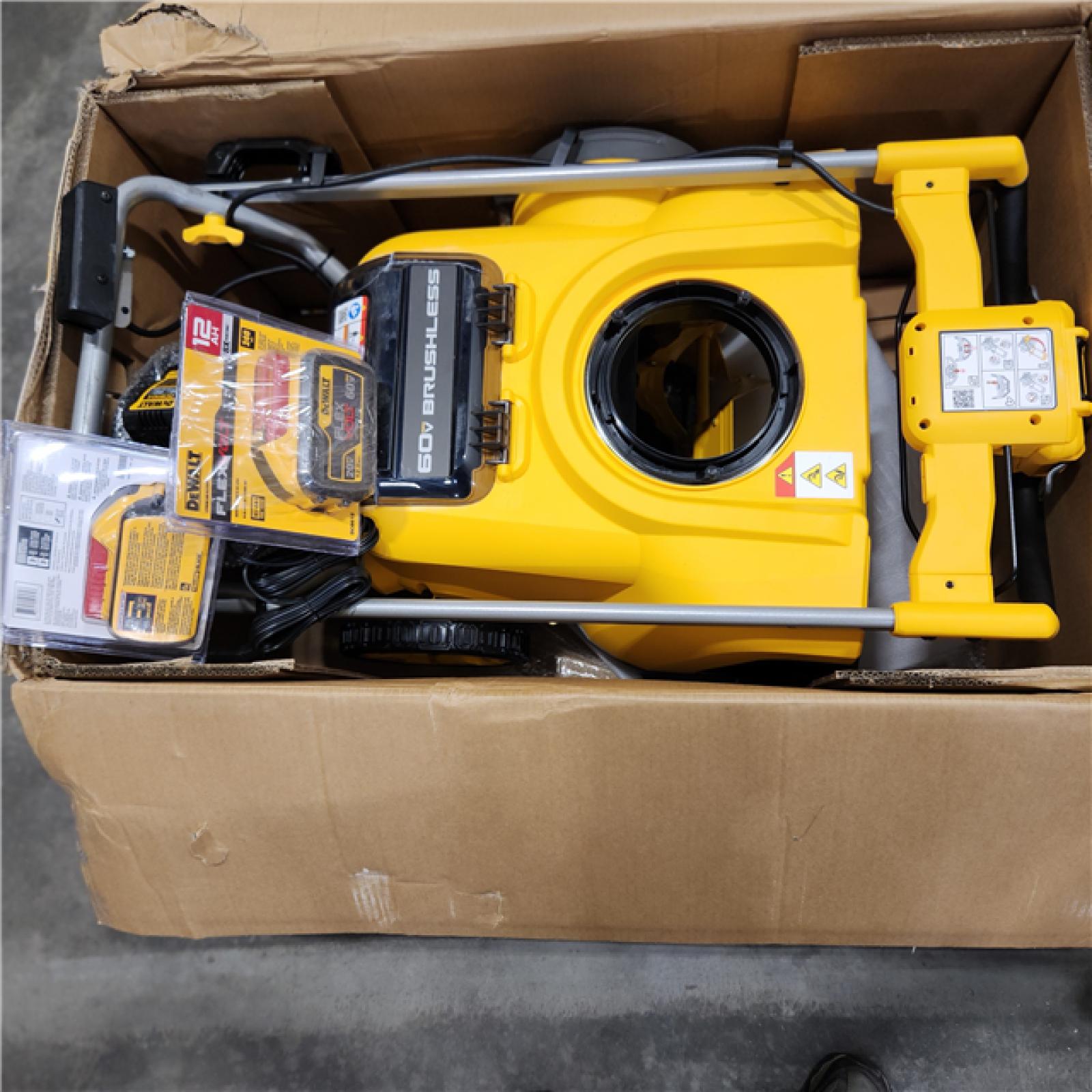 Dallas Location - As-Is DEWALT 60-Volt 21 in. Snow Blower with Two 12.0 Ah FLEXVOLT Batteries and 2 Chargers