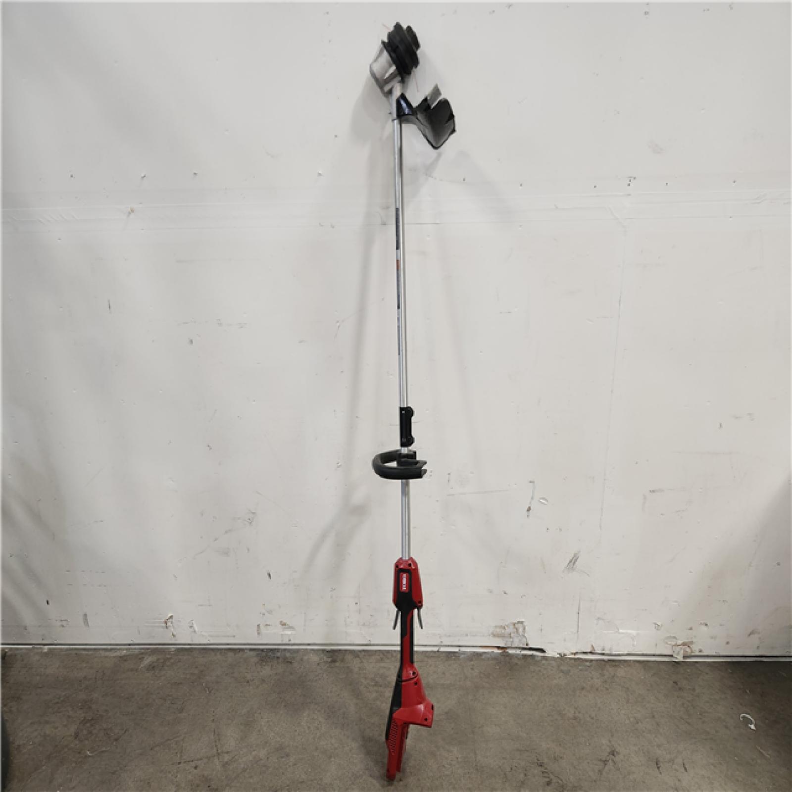 Phoenix Location TORO 60V MAX* 14 in. (35.5 cm) / 16 in. (40.6 cm) Brushless String Trimmer - Tool Only