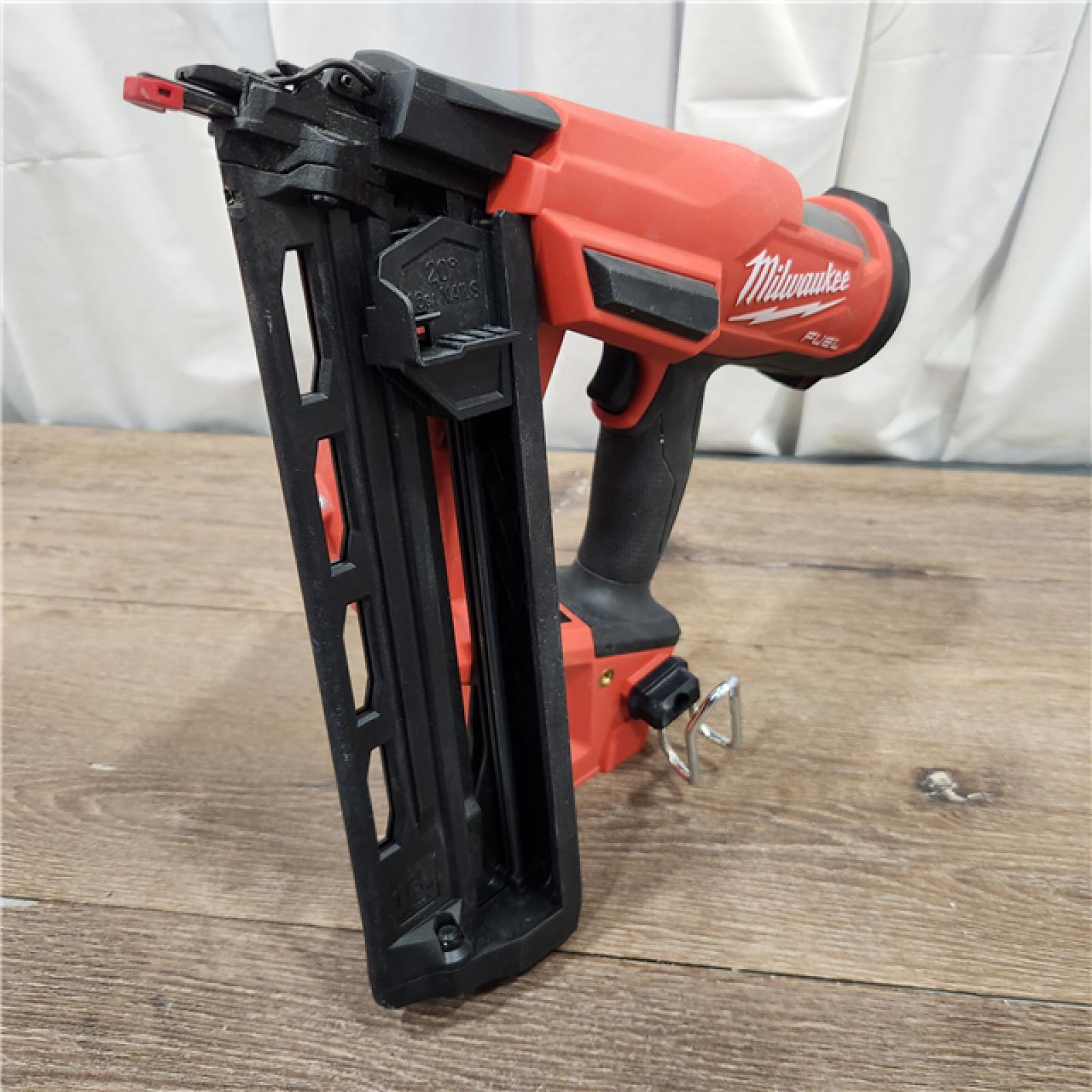 AS-IS Milwaukee 2841-20 18V Cordless Gen II 16 Gauge Angled Finish Nailer (Tool Only)