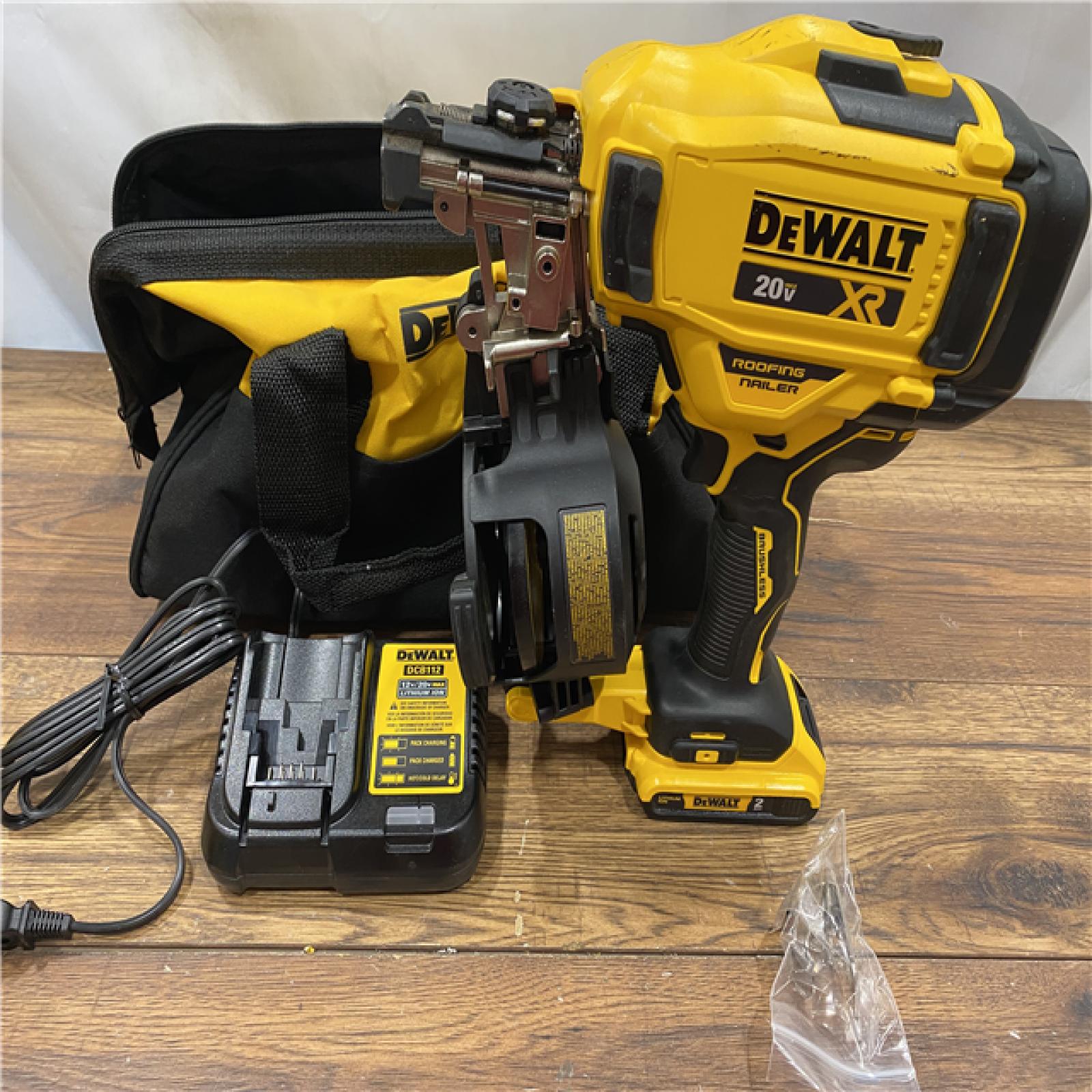 AS IS DEWALT 2007898 Roofing Nailer Cordless