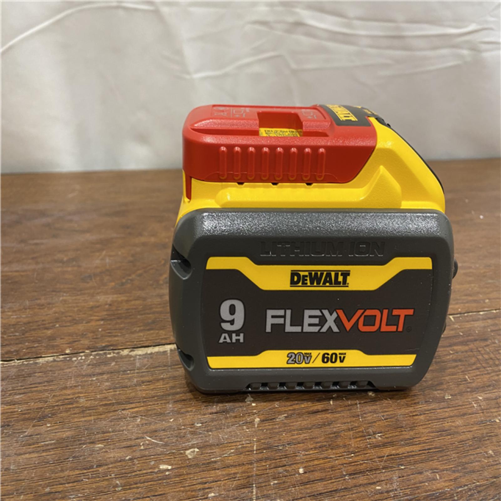 AS-ISDewalt DWLTDCB609 Dewalt DCB609 FLEXVOLT 20V/60V MAX* B