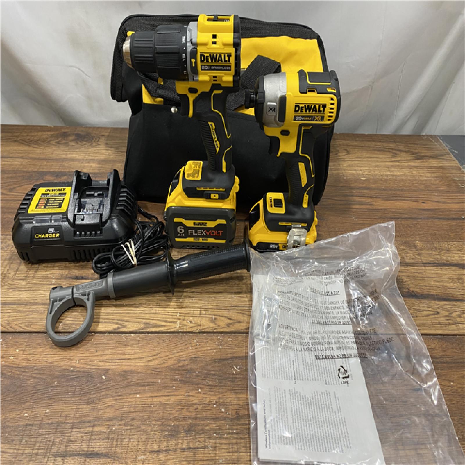 AS IS DEWALT 20V MAX Cordless Brushless Hammer Drill/Driver 2 Tool Combo Kit with FLEXVOLT ADVANTAGE