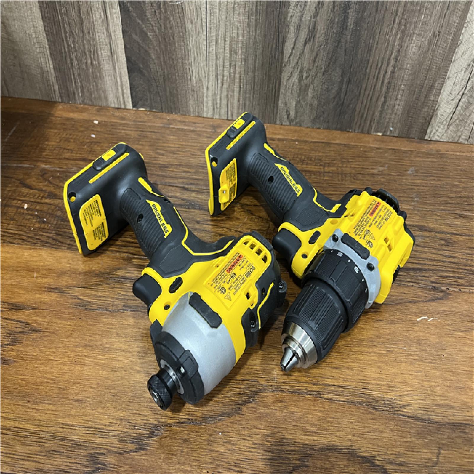 AS-IS DEWALT ATOMIC 20-Volt MAX Lithium-Ion Cordless Combo Kit (2-Tool) with (2) 2.0Ah Batteries, Charger and Bag