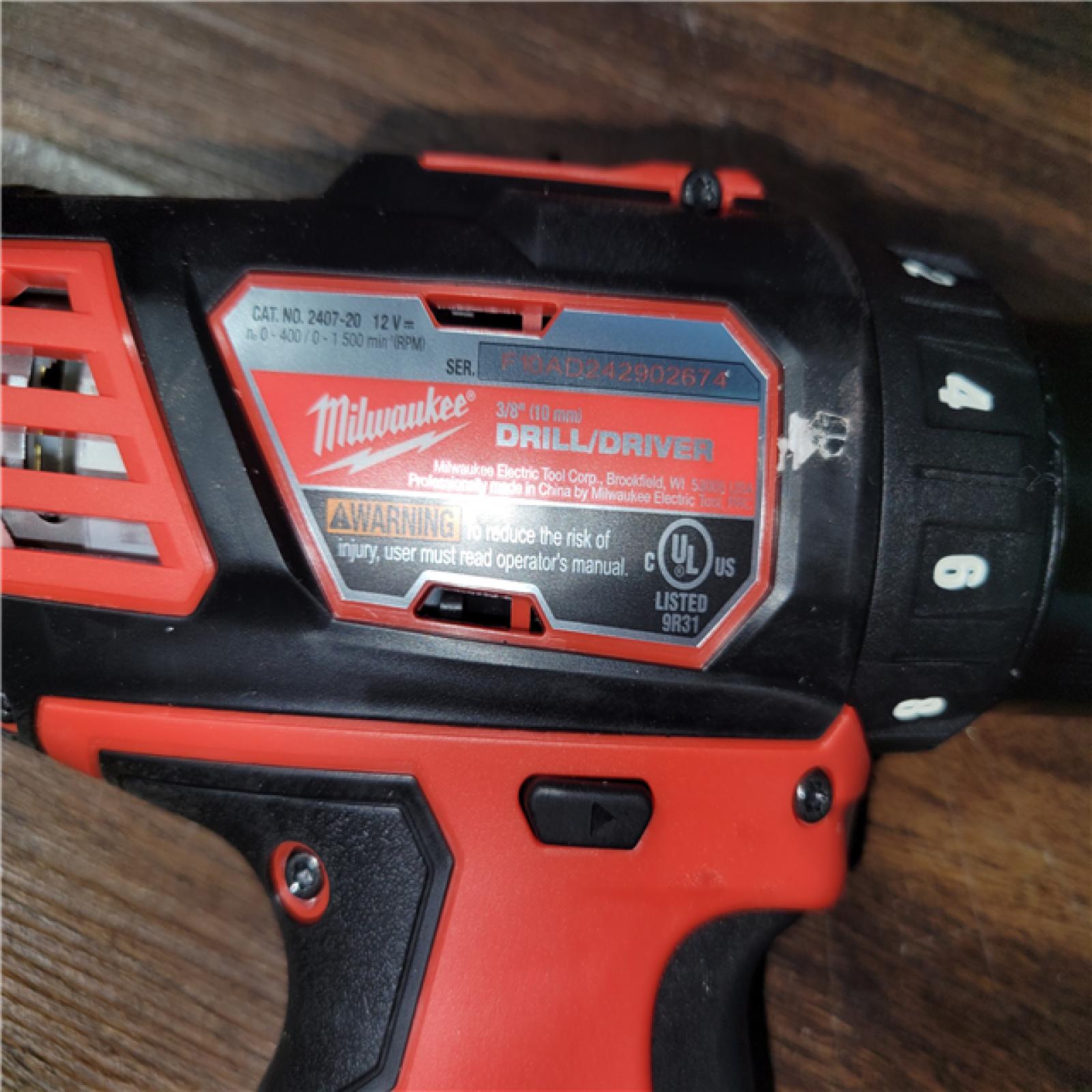 CALIFORNIA NEW MILWAUKEE M12 5-TOOL COMBO KIT (2 BATTERIES, 1 CHARGER, AND BAG INCLUDED)