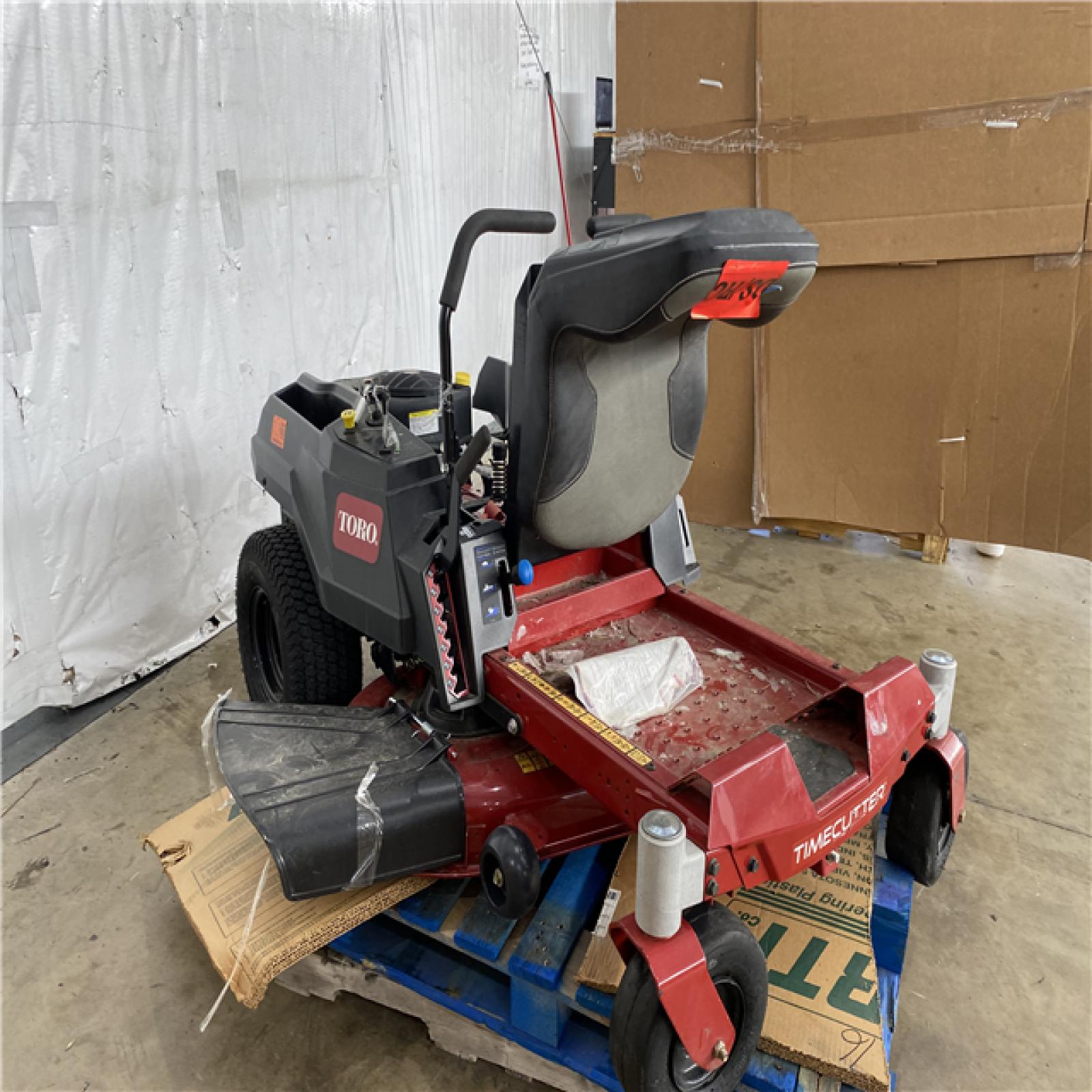 Houston Location - AS-IS Toro Briggs & Stratton 15.5 HP Riding Mower