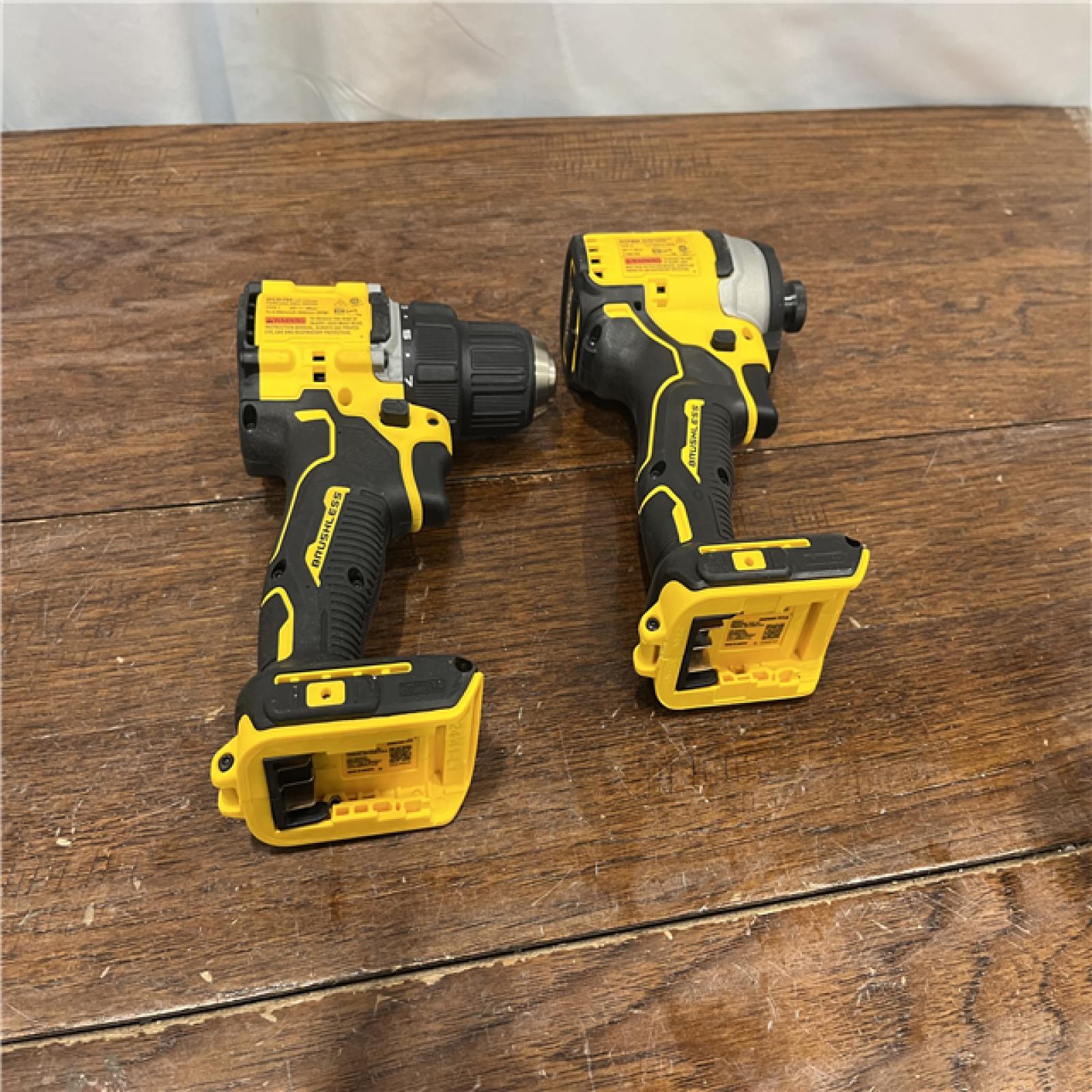 AS-ISDewalt DCK225D2 20V MAX ATOMIC Brushless Compact Lithium-Ion 1/2 in. Cordless Drill Driver and 1/4 in. Impact Driver Combo Kit with 2 Batteries 2 Ah