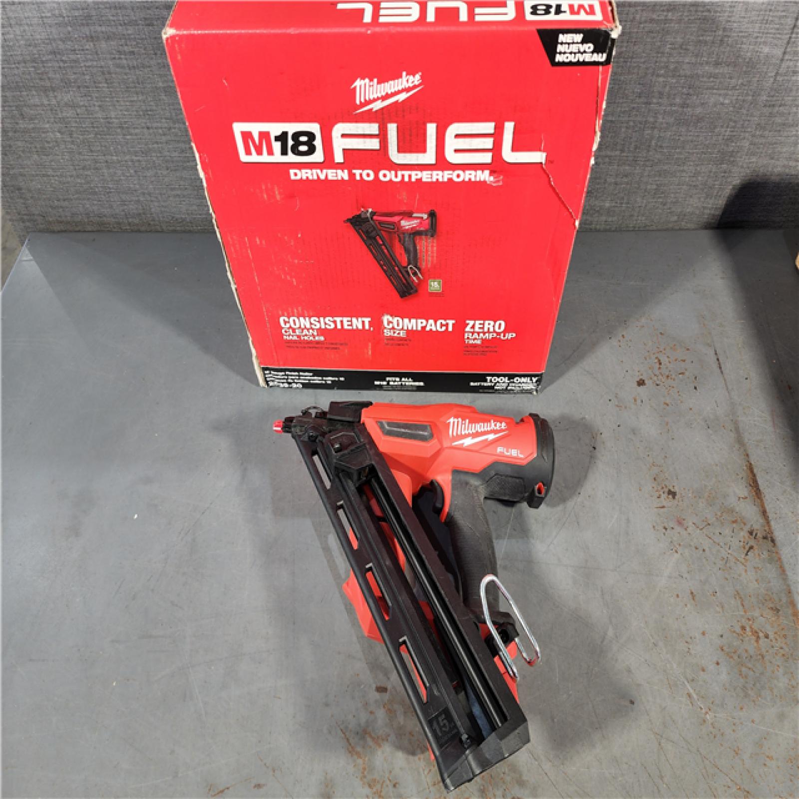 HOUSTON LOCATION - AS-IS Milwaukee 2839-20 M18 FUEL 15 Ga. 18 Volt Brushless Angled Finish Nailer (TOOL ONLY)