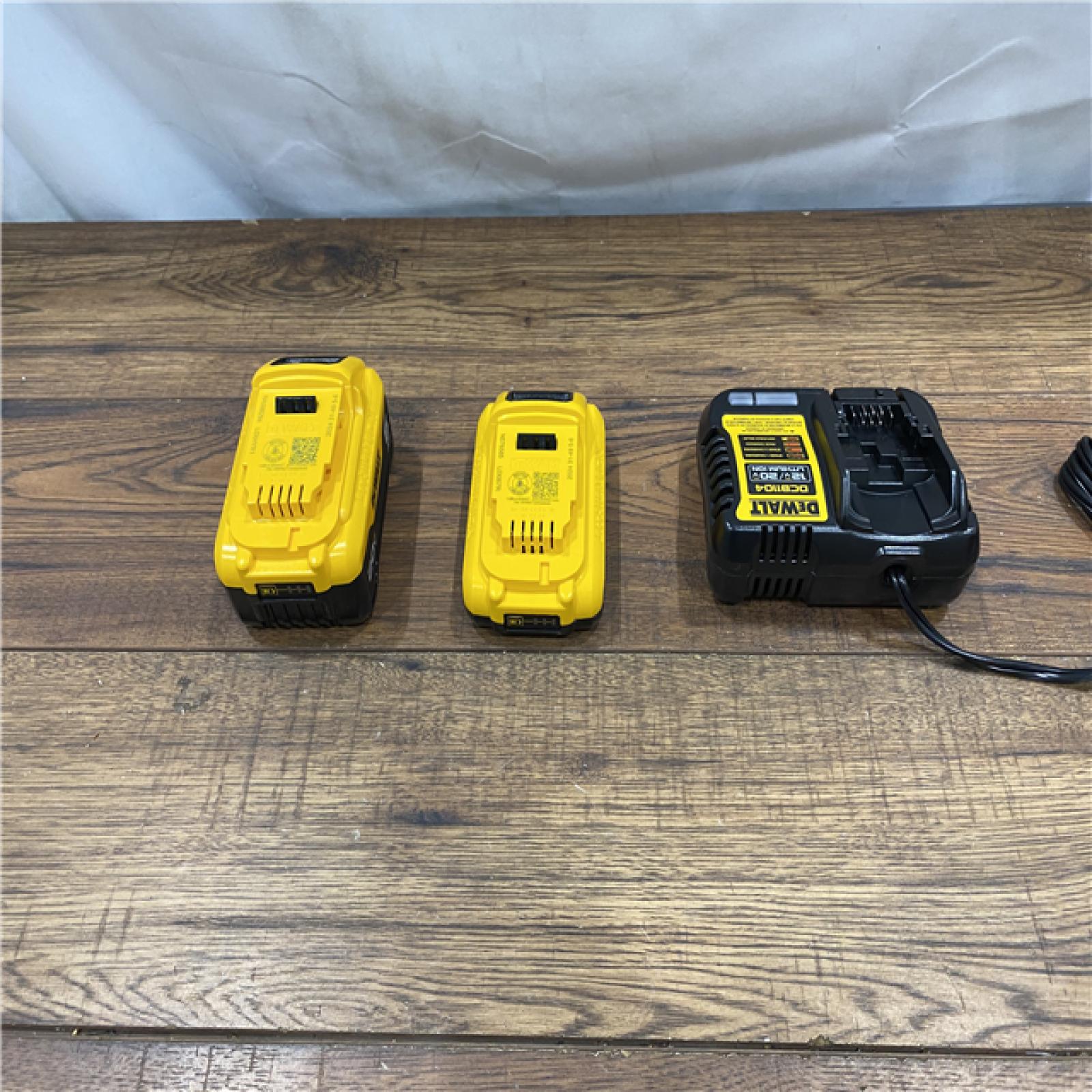 AS IS DEWALT 20V MAX Lithium-Ion 6.0Ah and 4.0Ah Battery and Charger Starter Kit