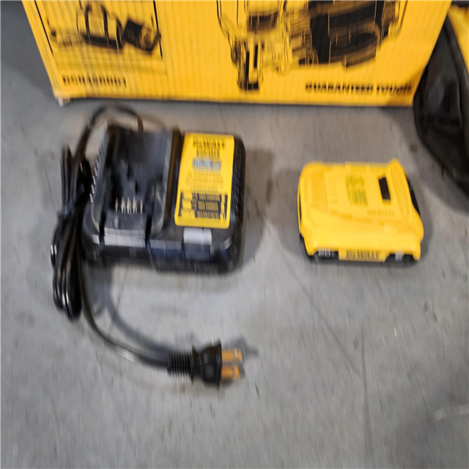 HOUSTON LOCATION - AS-IS DEWALT 2007898 Roofing Nailer Cordless