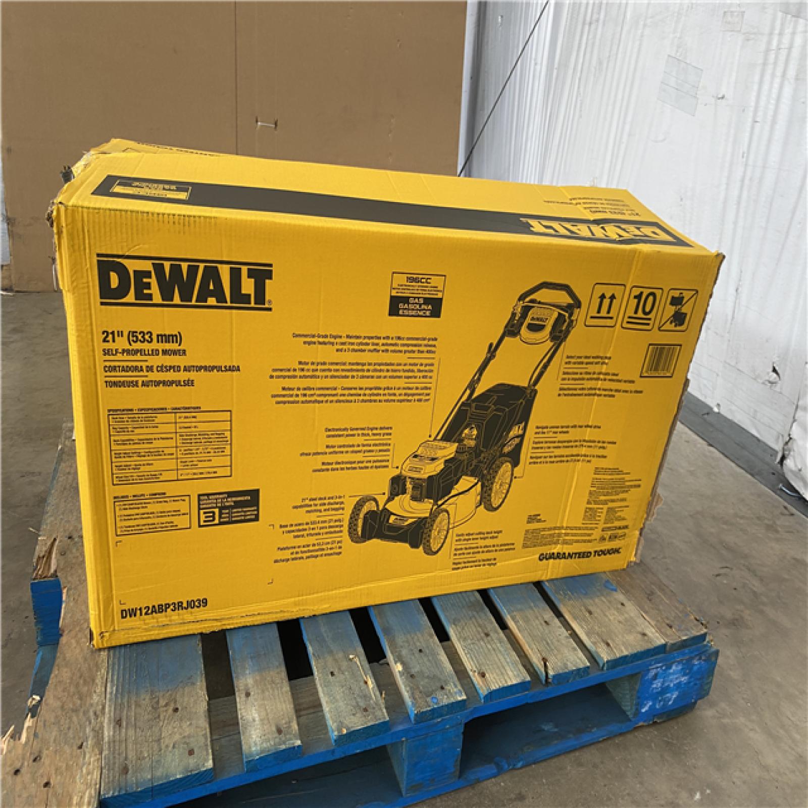 Houston Location AS IS - Dewalt Walk Behind Mower 21in. 533mm