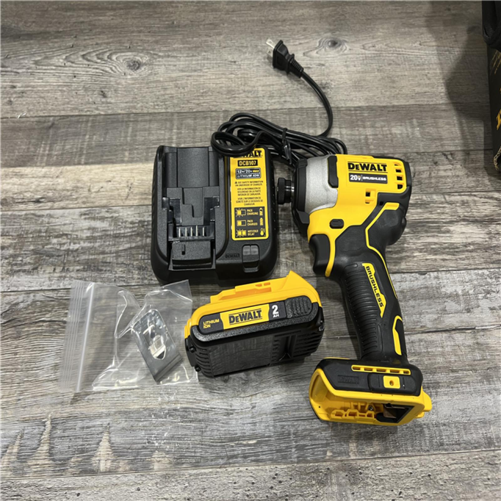 AS-IS DEWALT ATOMIC 20V MAX* Brushless Cordless Compact 1/4 in. Impact Driver Kit