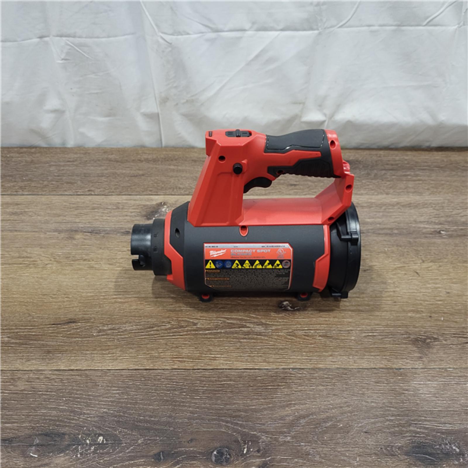 AS-IS Milwaukee Cordless Compact Spot Blower (Tool-Only)